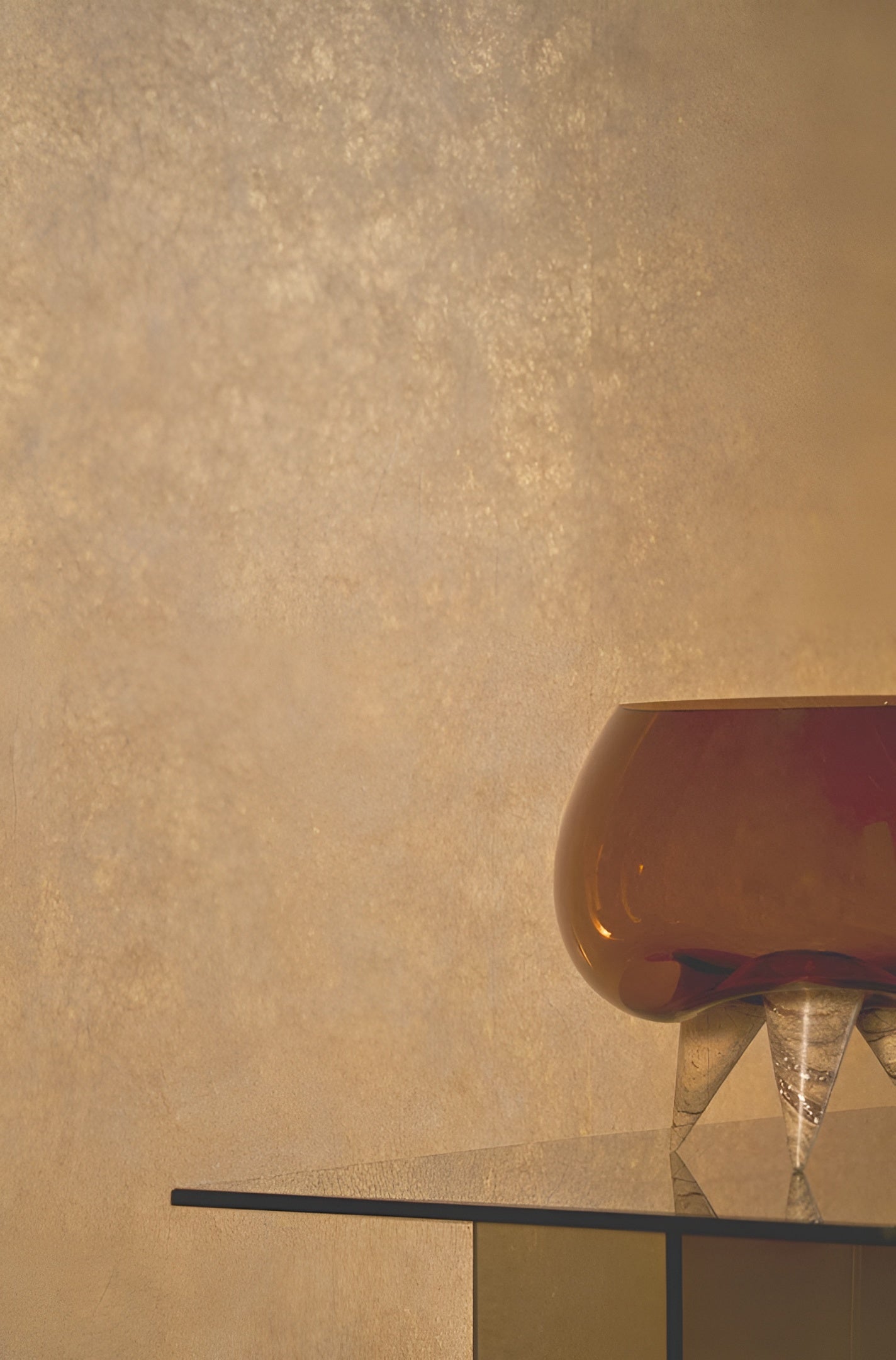 Structuurtextielbehang met metallic uitstraling en plooien OXEA - DORÉ goud