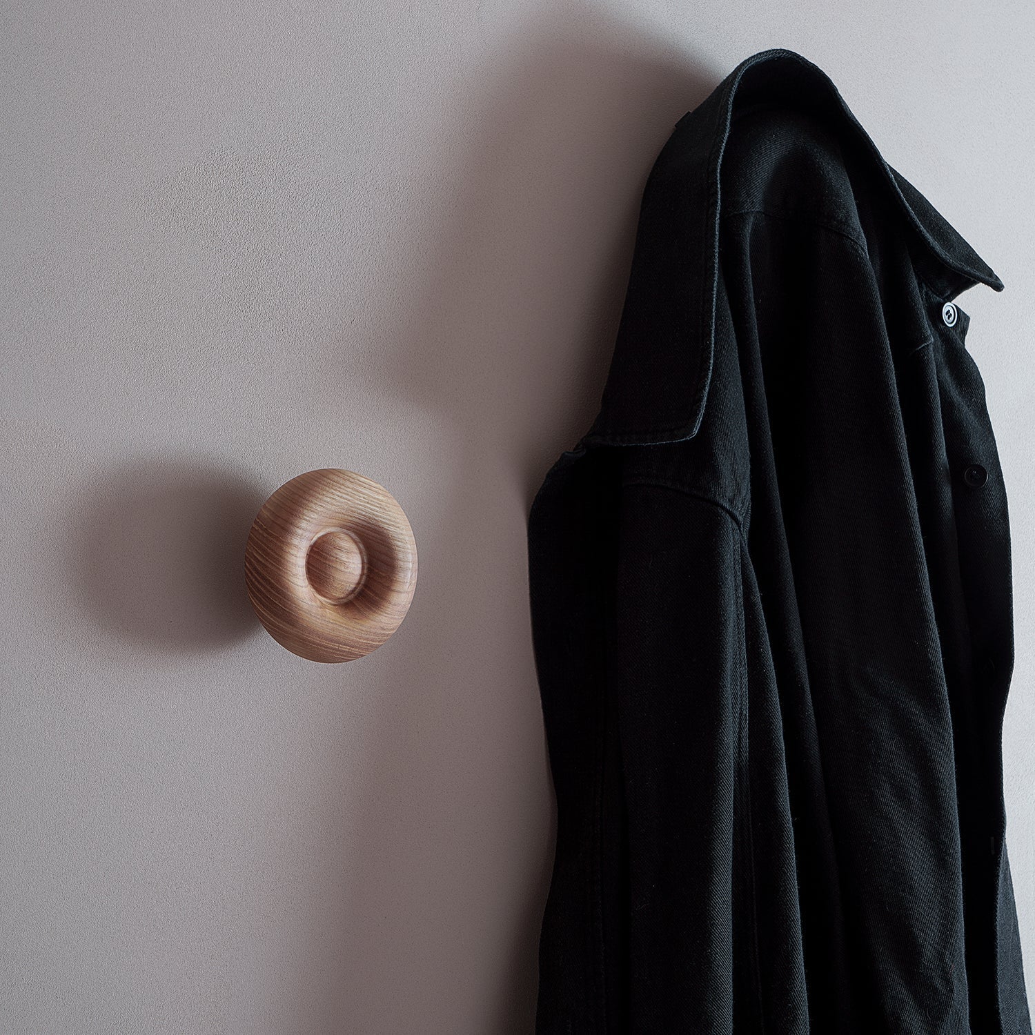 Wandkapstok BLOP esdoornhout