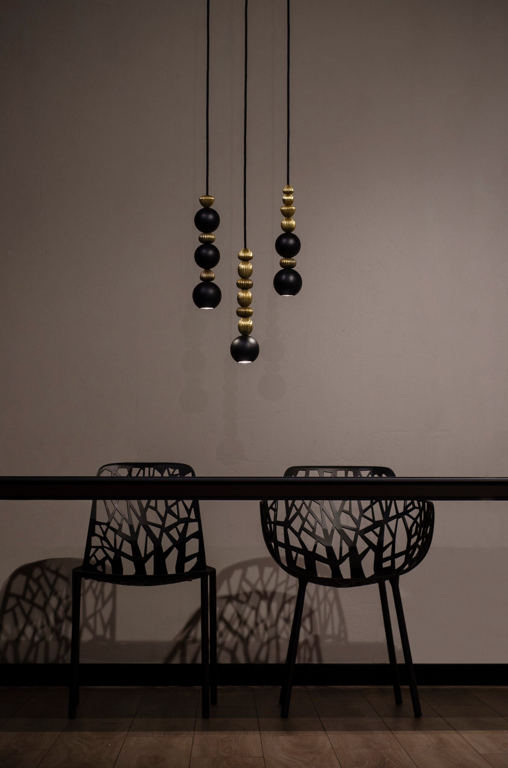 BOLA QUEEN Pendelleuchte aus Messing