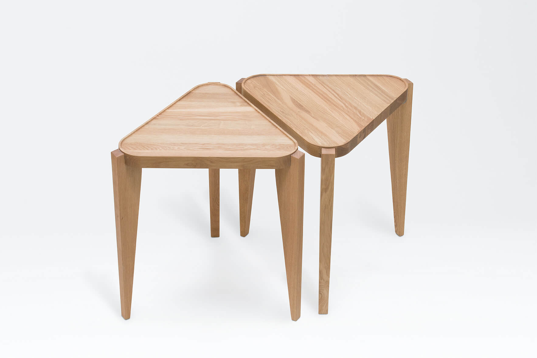 Tafel BONTRI DRIEHOEK eik