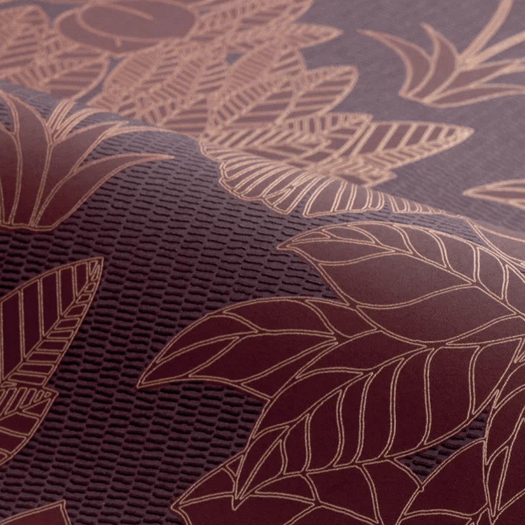 Structuurtapijt met een plantaardig patroon van bladeren en bloemen INARA - PURPER bruin