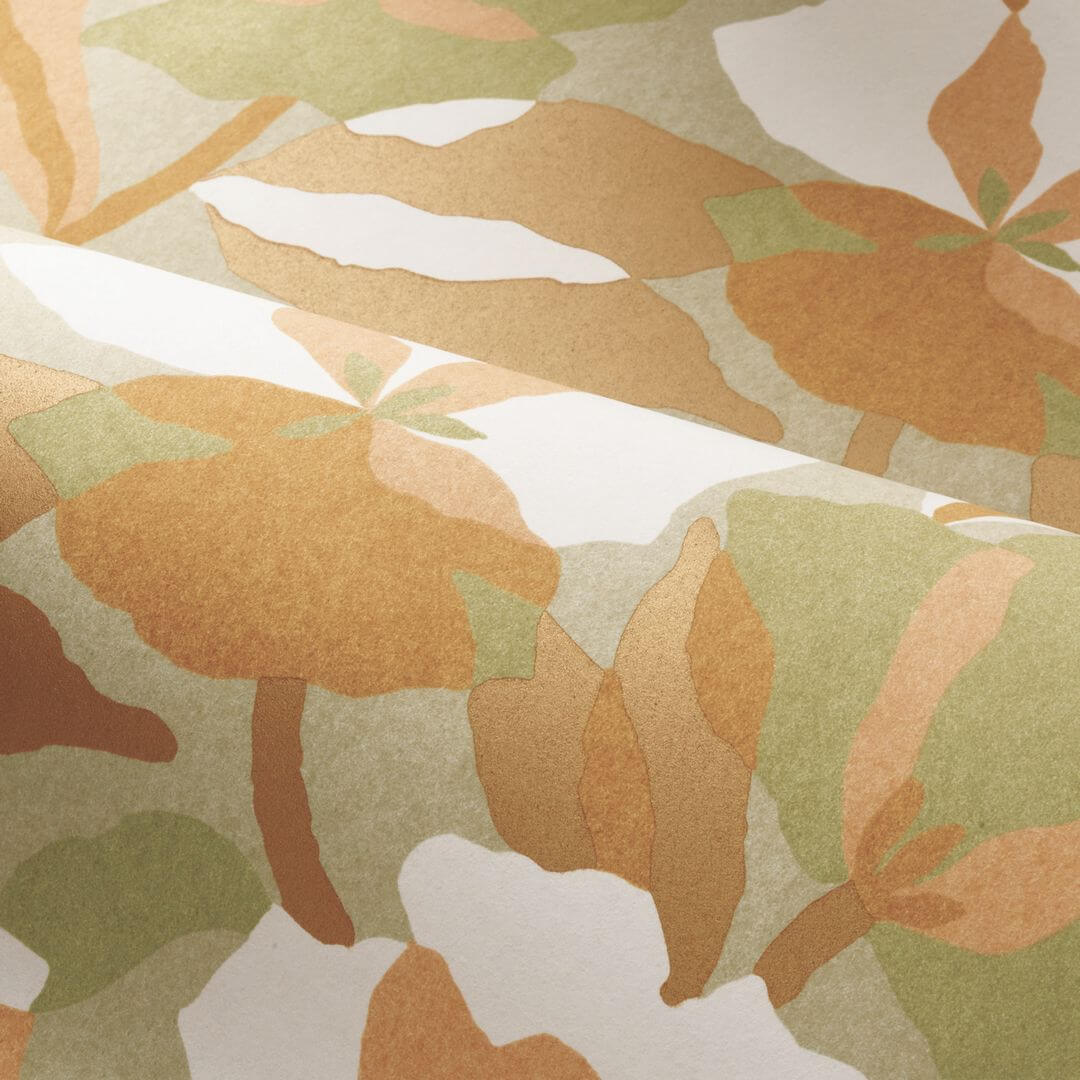 Behang met plantenmotief van bloemen AMARYLLIS - NUDE/LICHEN pastelgroen met beige