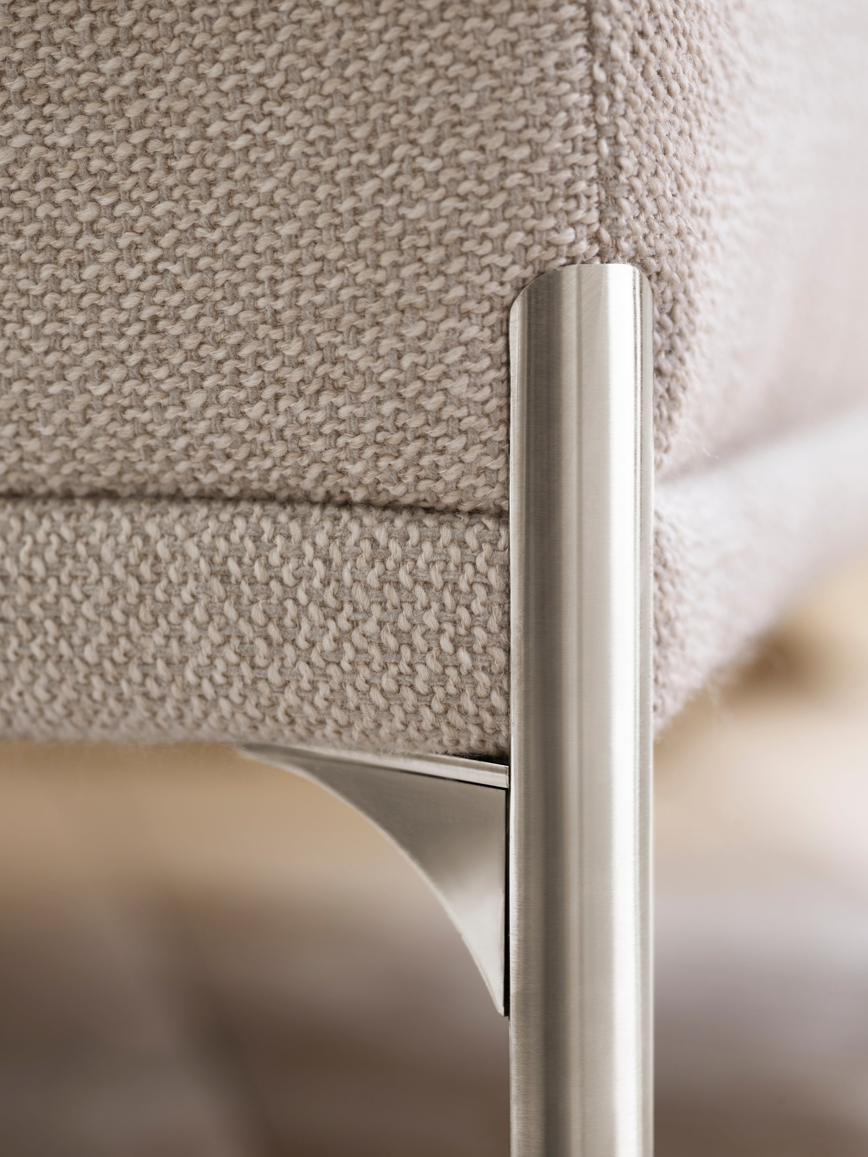 Symmetrical corner 6-seater caisa gray steel base