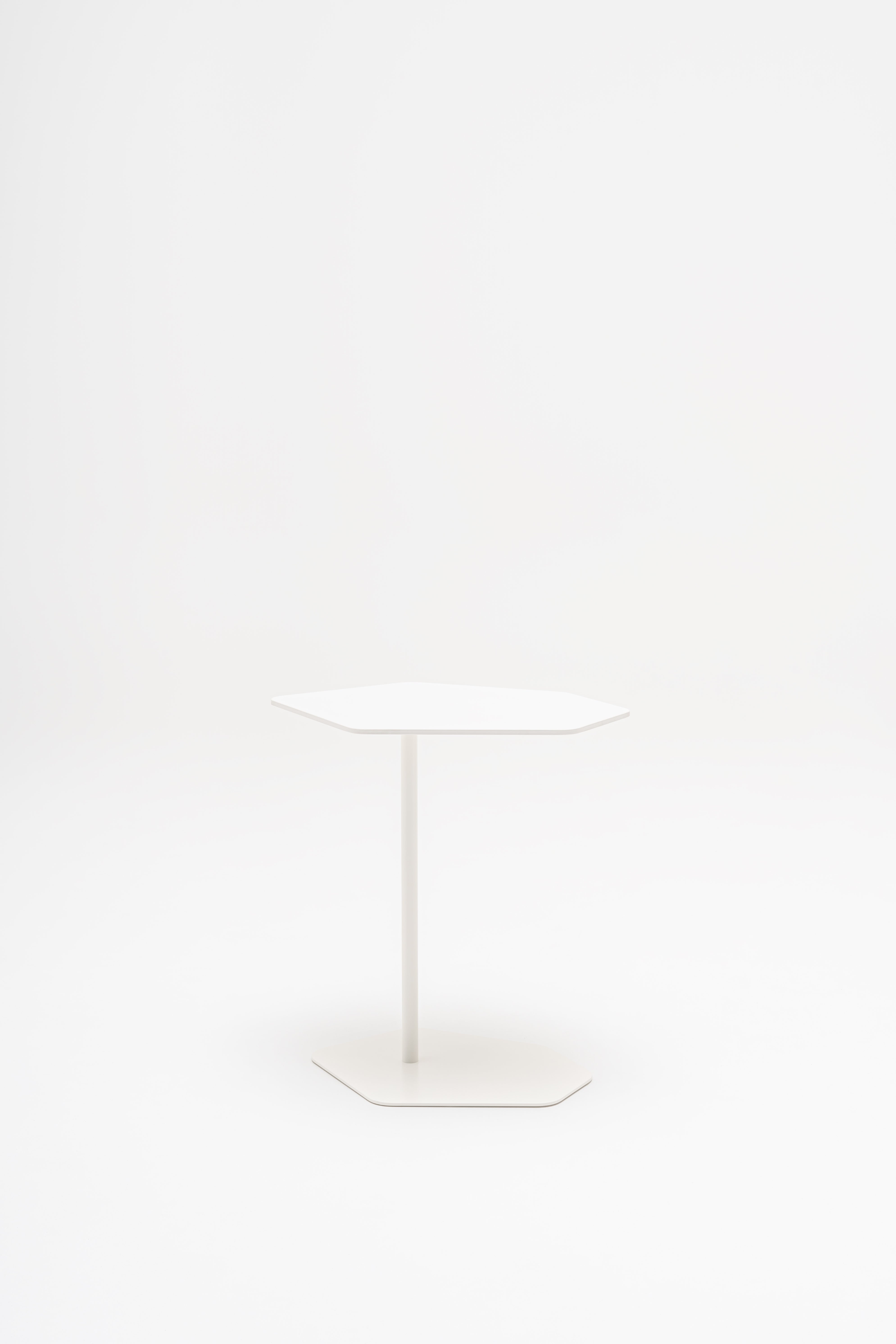 BAZALTO metalen salontafel