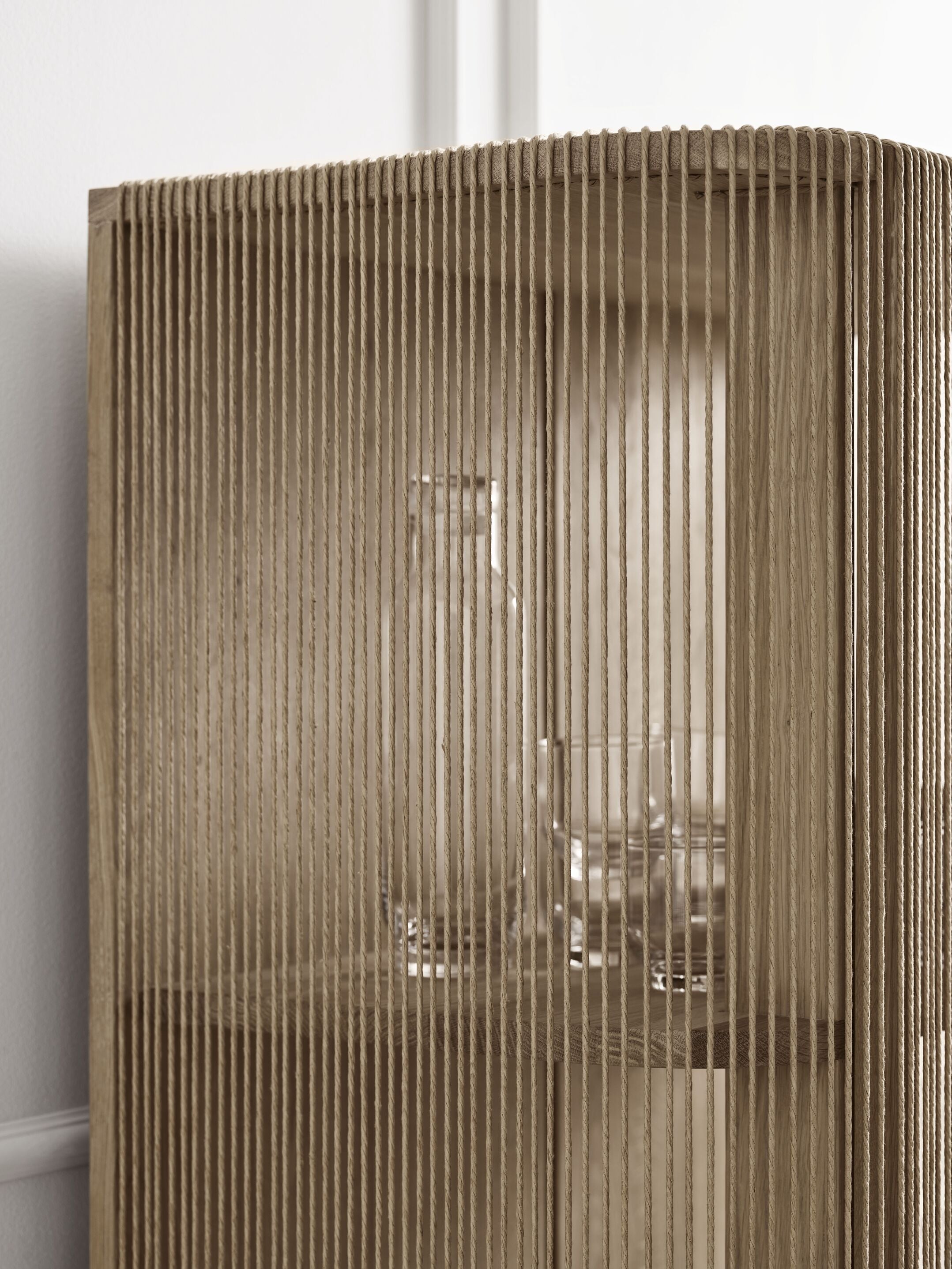 Cord -Website blies Eichenholz