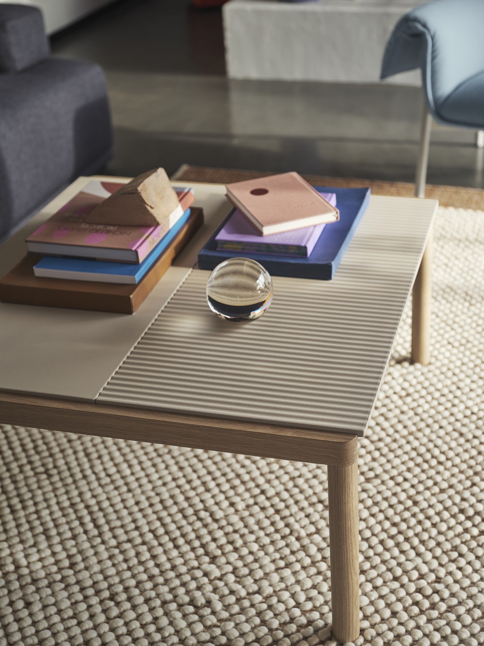 Salontafel COUPLE taupe met eiken basis