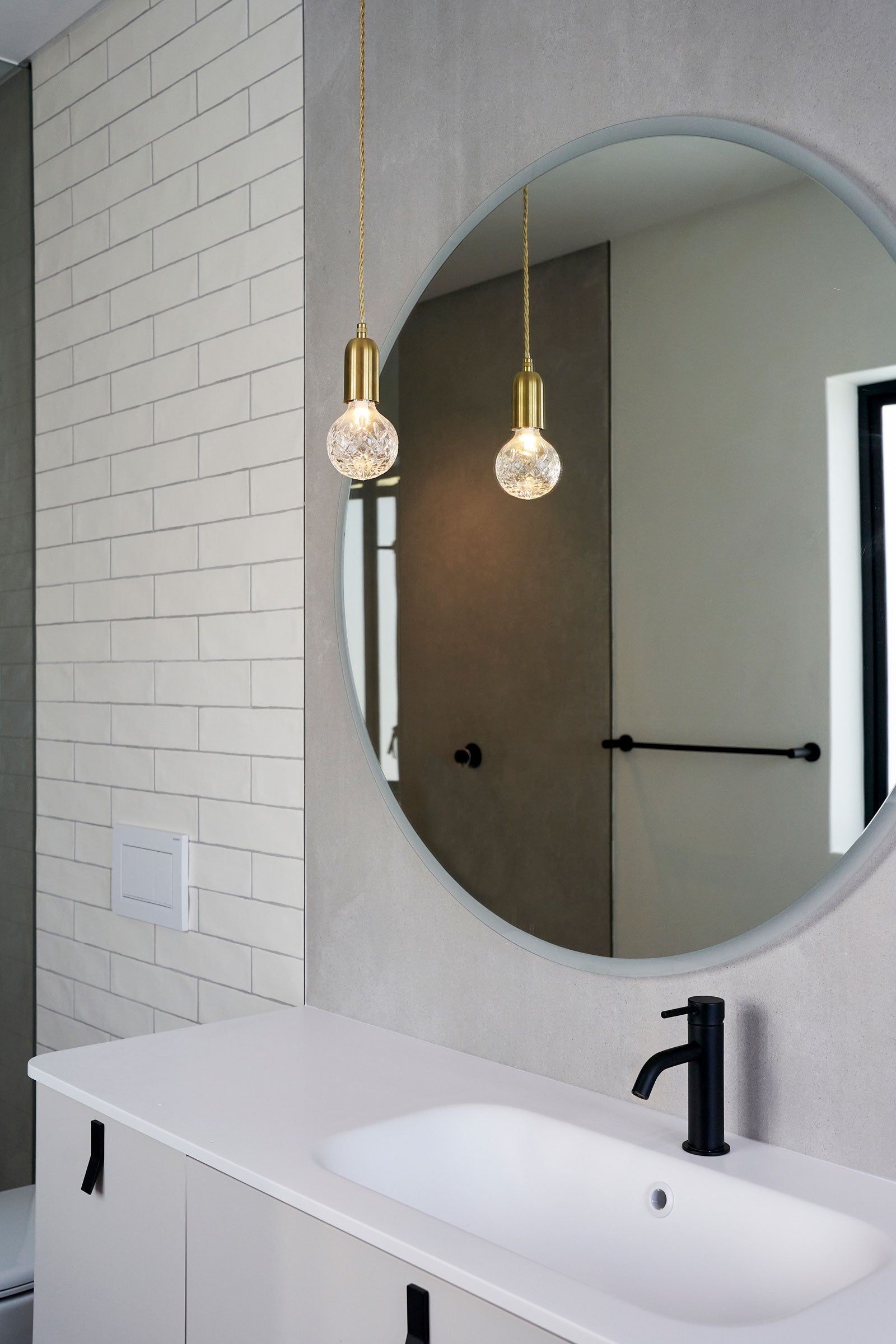 Hanglamp CRYSTAL BULB matglas kristal met chroomafwerking