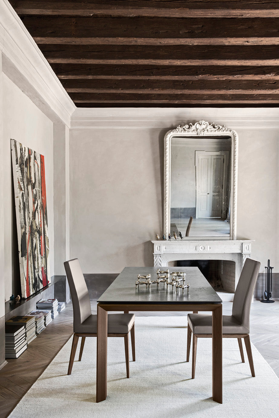 Gestoffeerde BESS stoel met notenhouten basis