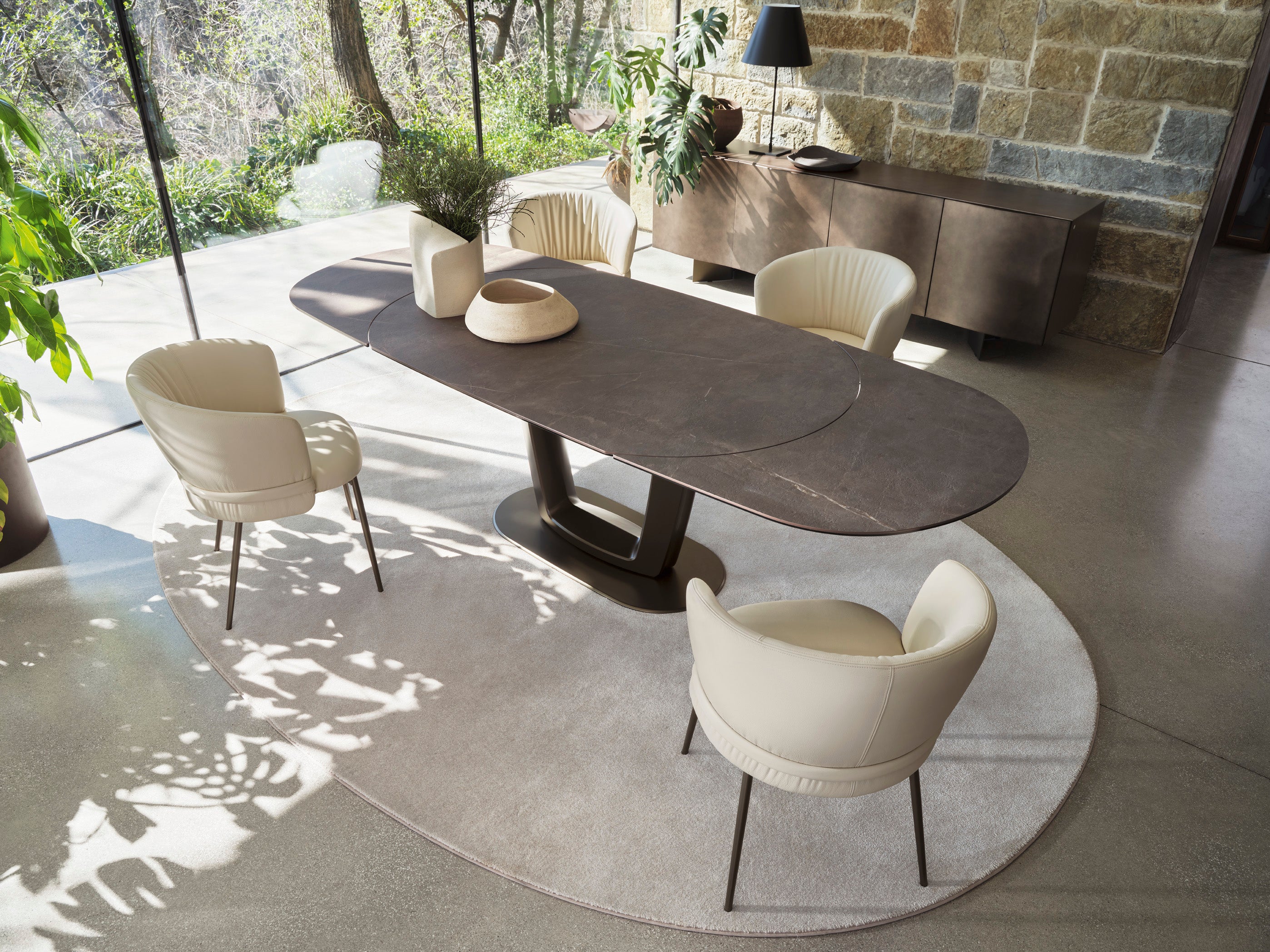 Sessel VANILLA gepolstert mit braunem Metallgestell