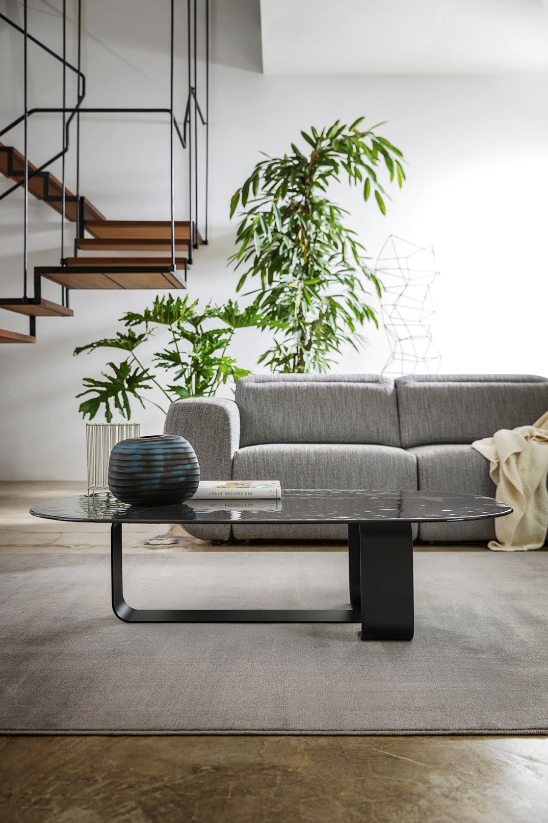 Koffietafel RIBBON bruin glas