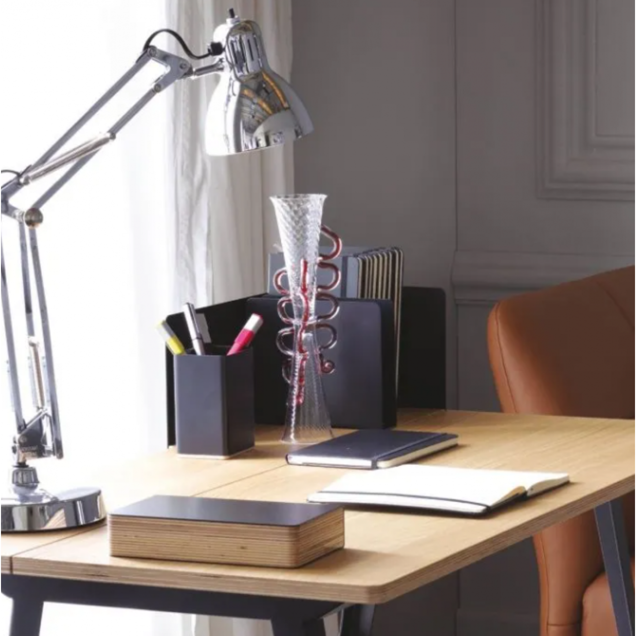 Bibi vase and inflatable glass