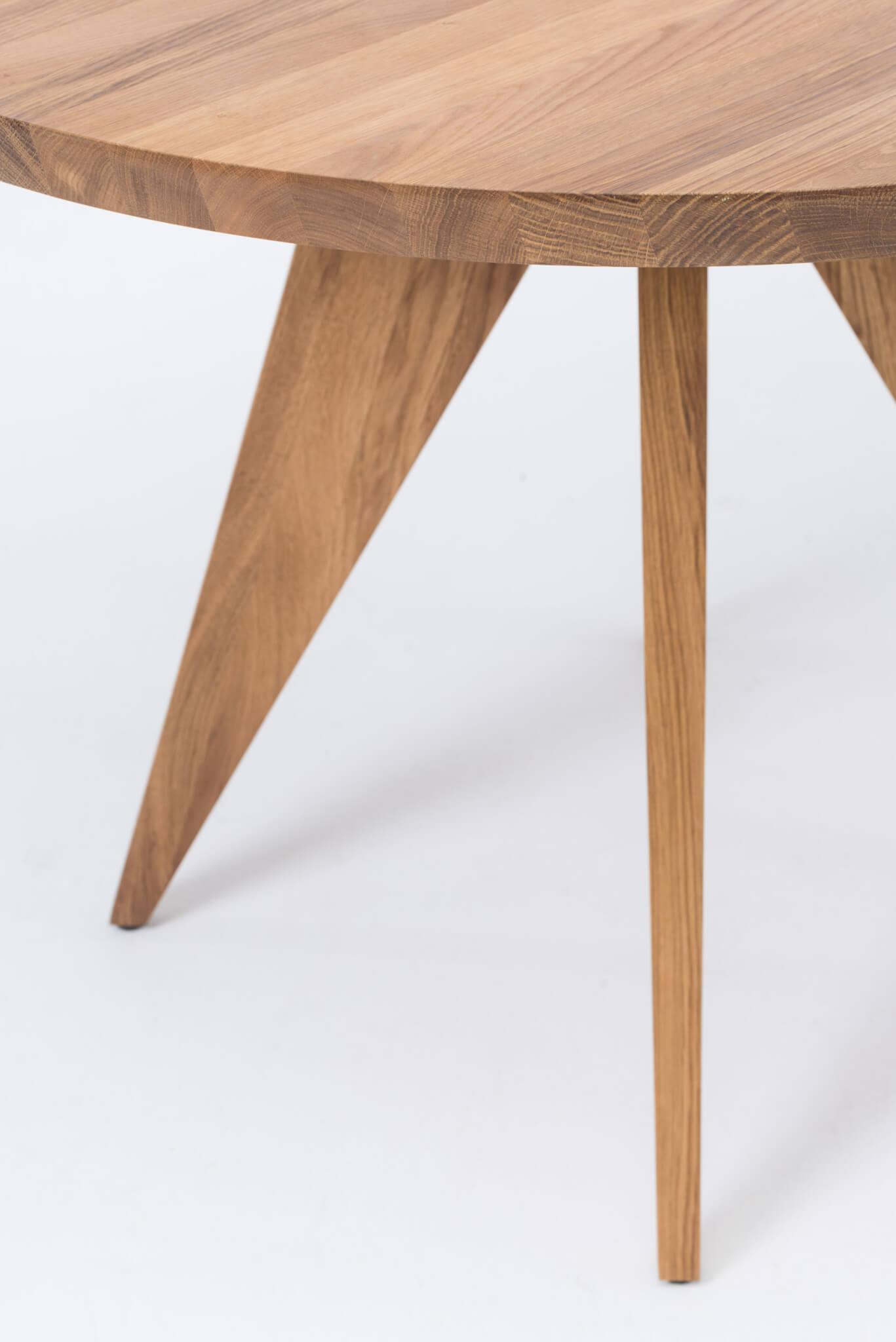 Ronde tafel MEDUSA eik