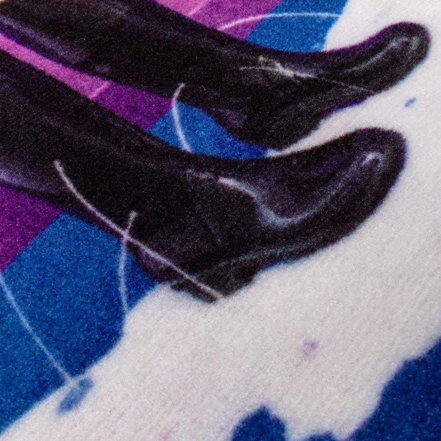 Dywan MILKY BOOTS ze złotą ramą Seletti Eye on Design