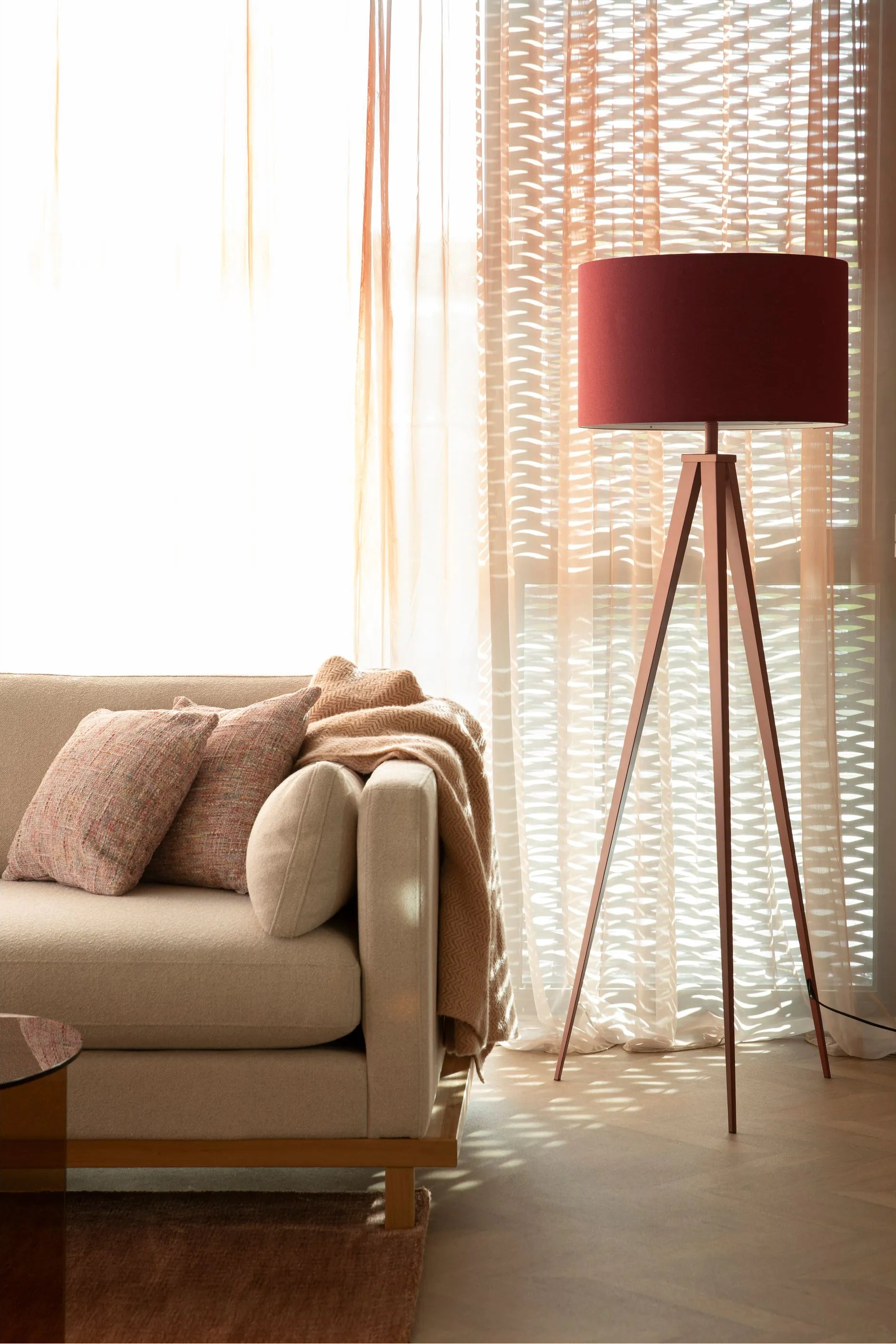 Vloerlamp TRIPOD rood drievoudig statief