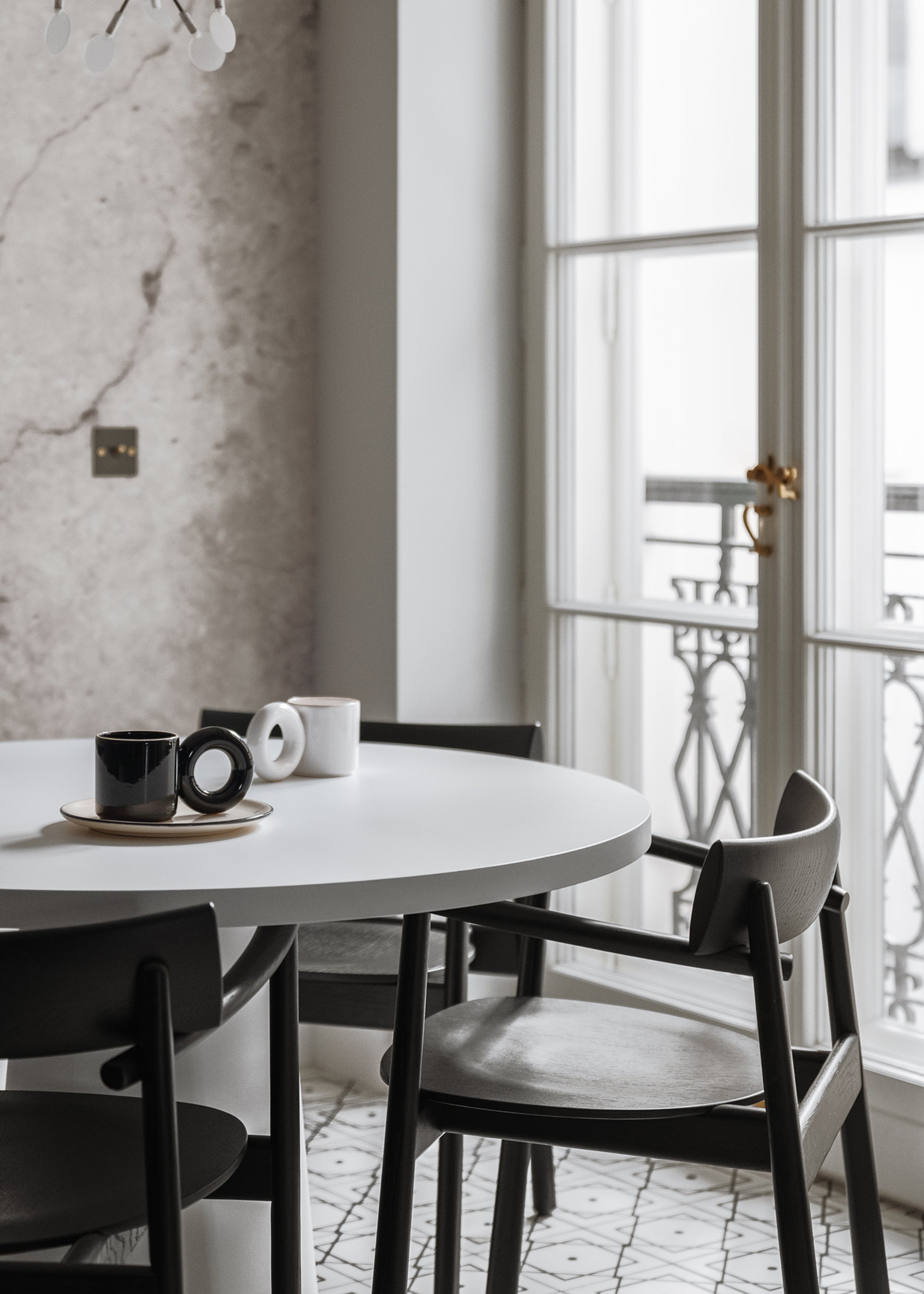 ELIPSA SOFT stoel van eikenhout en zandkleurige boucle