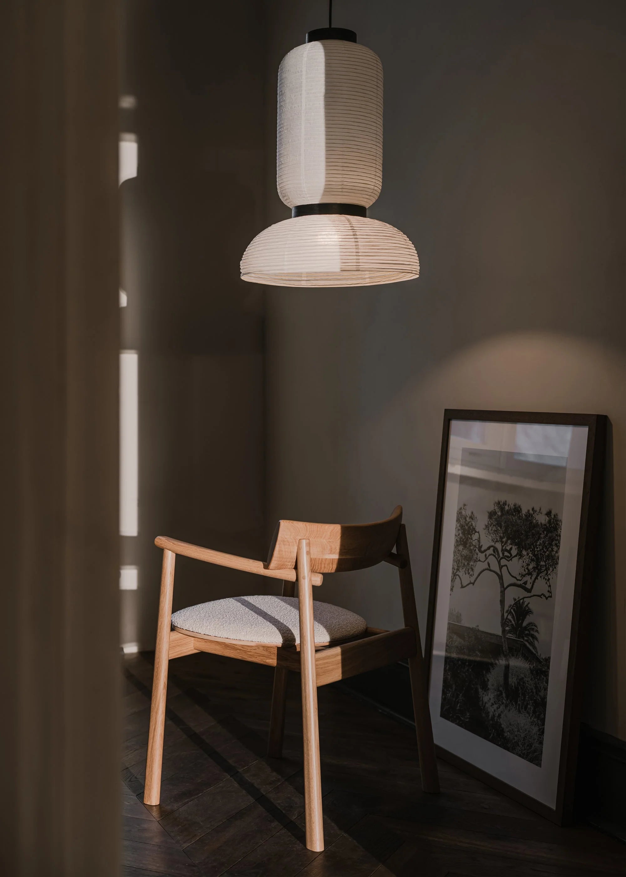 ELIPSA SOFT stoel van eikenhout en zandkleurige boucle