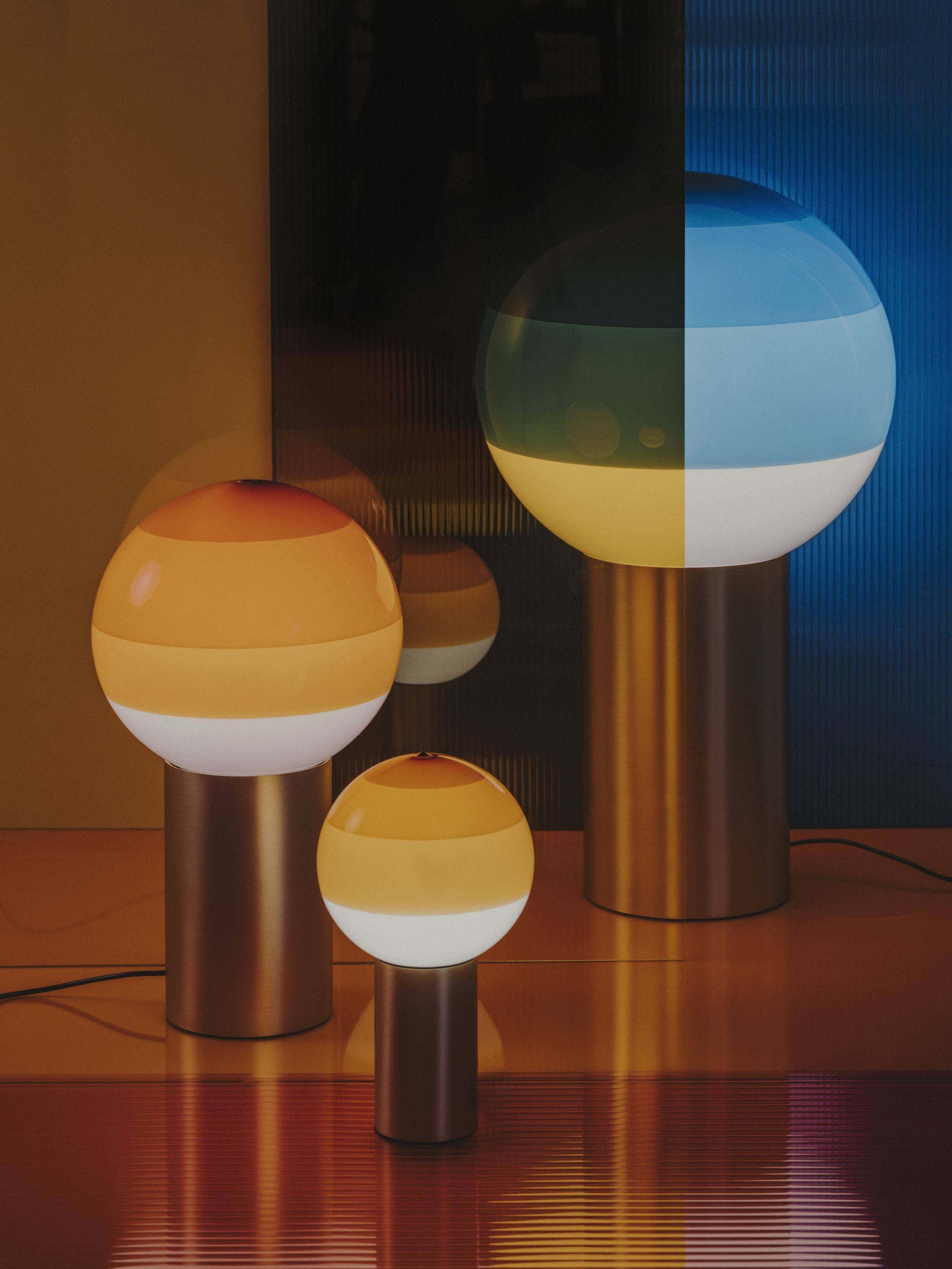 Tafellamp DIPPING amber met gouden voet