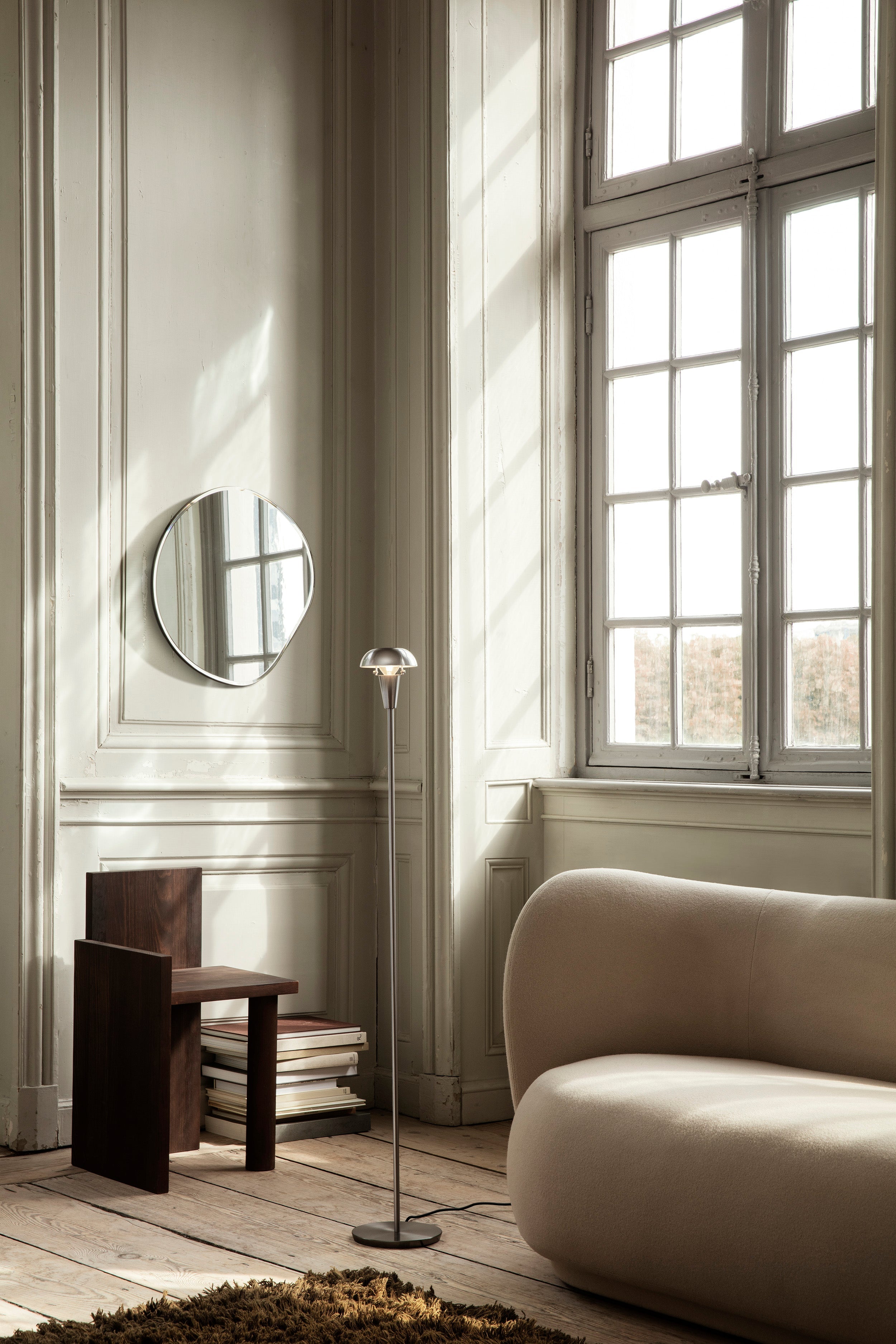 Zijtafel UTA donkerbruin vurenhout