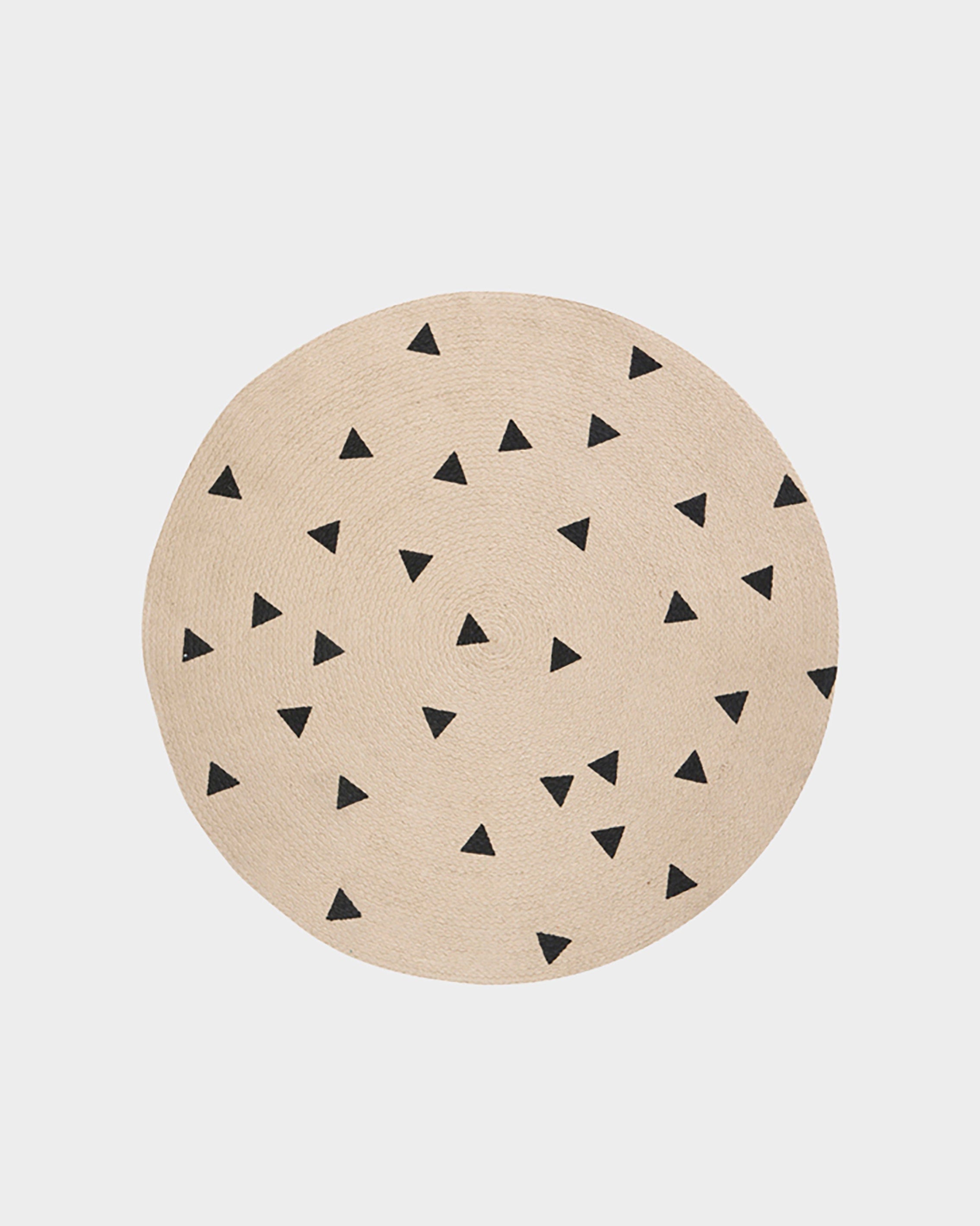 Jute vloerkleed met zwarte driehoeken