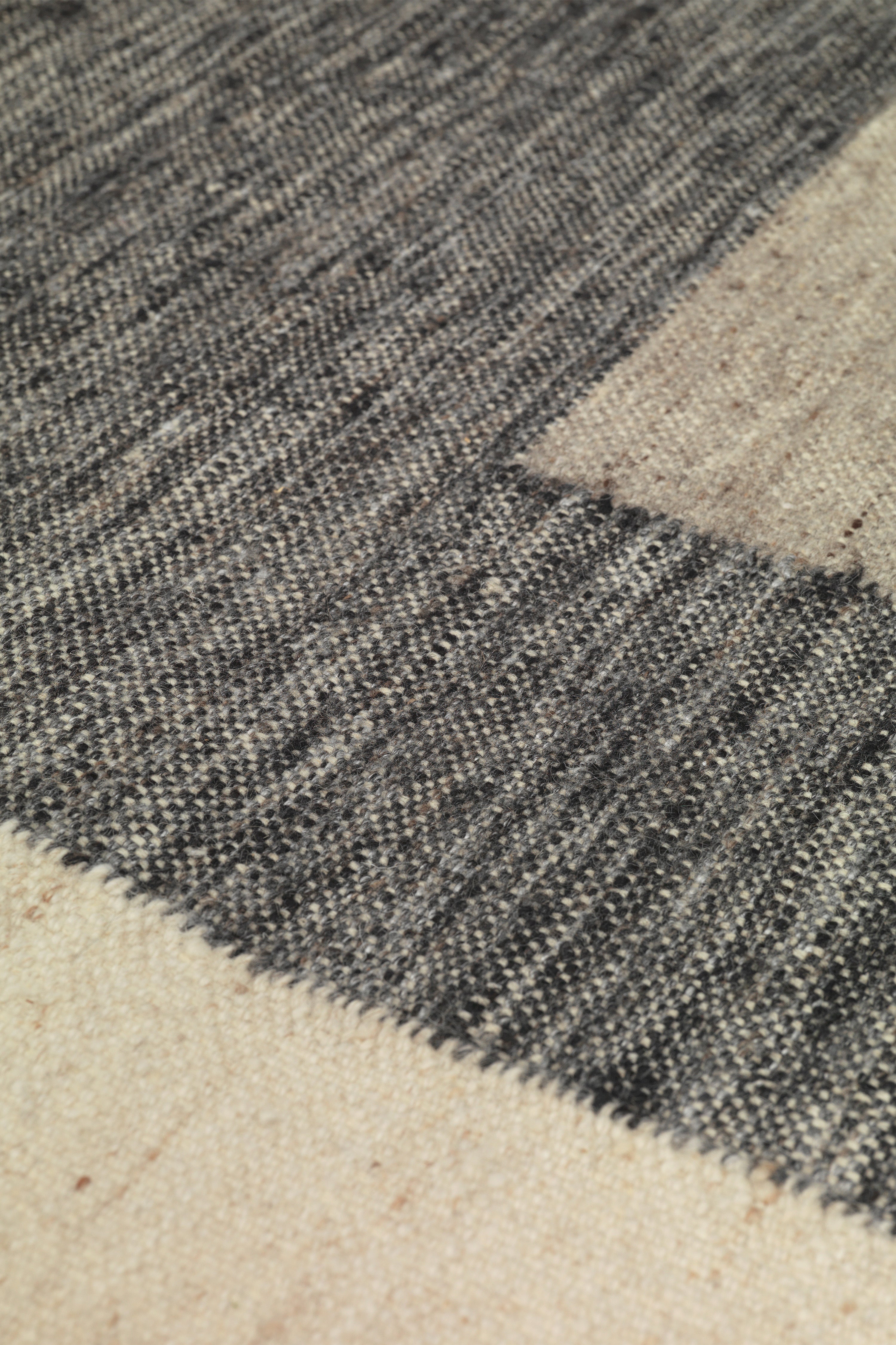 COUNTER Teppich grau mit beige