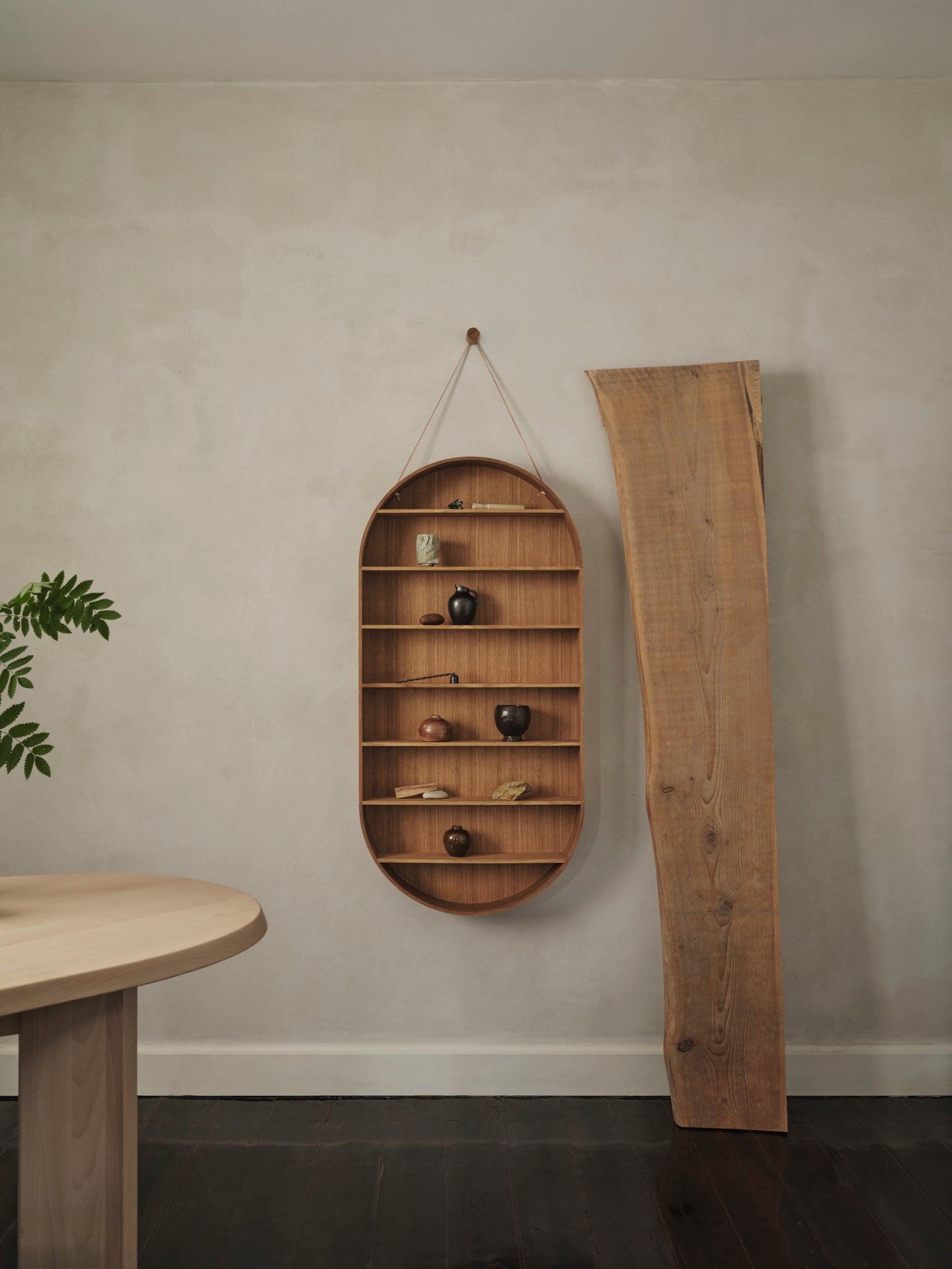 Hangende plank OVAL DORM eiken olie behandeld