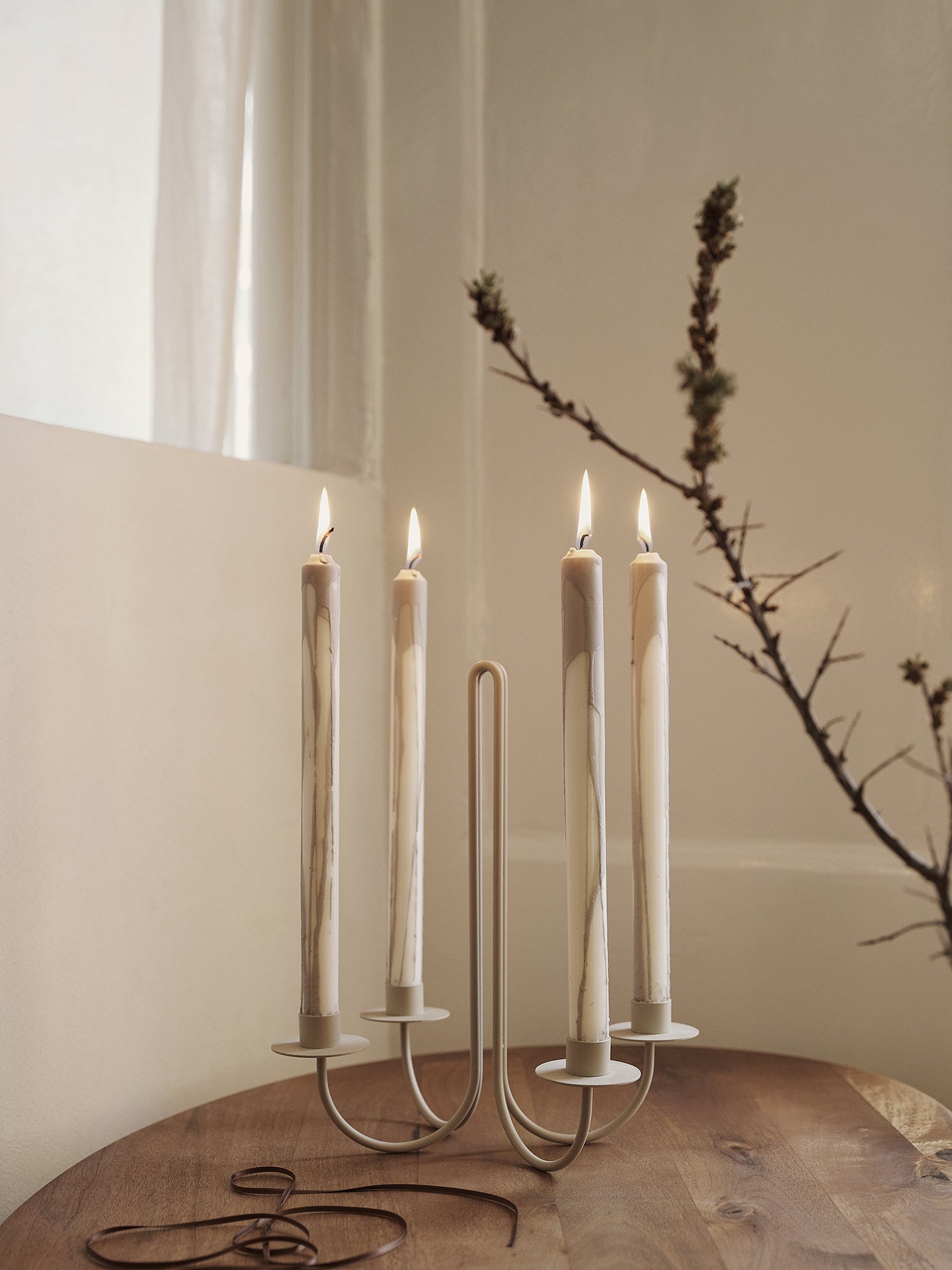 SWAY beige candle holder