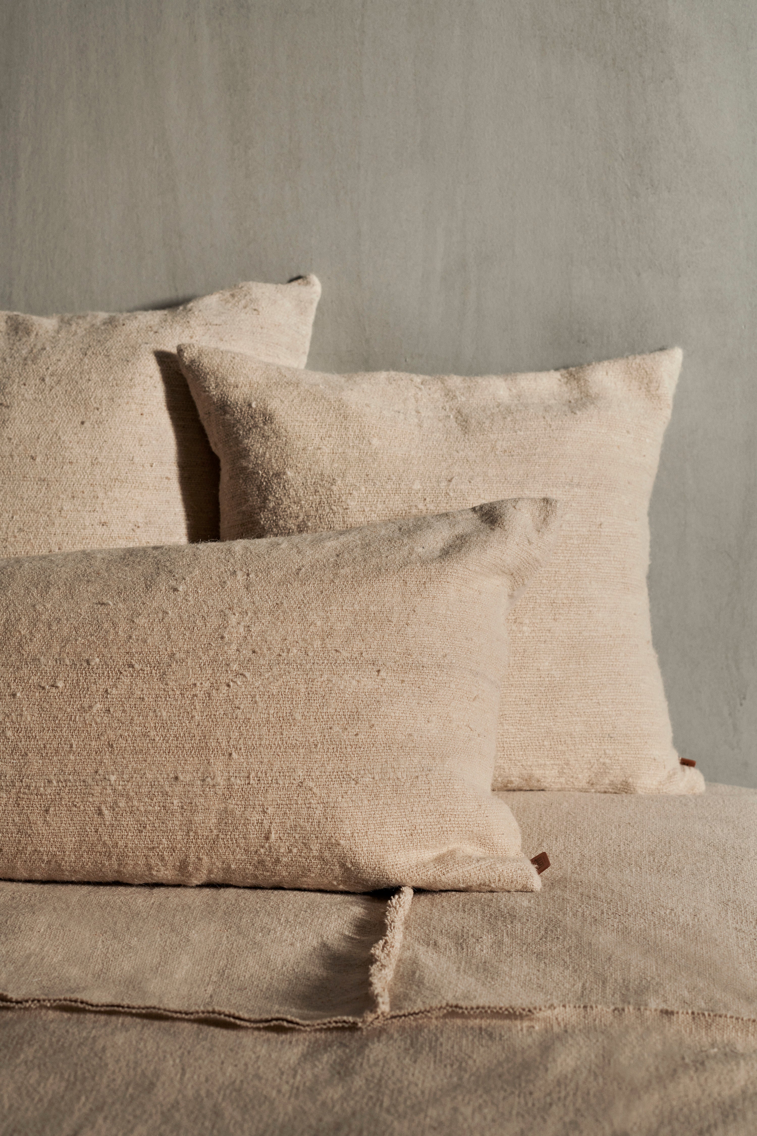 NETTLE decorative pillow beige