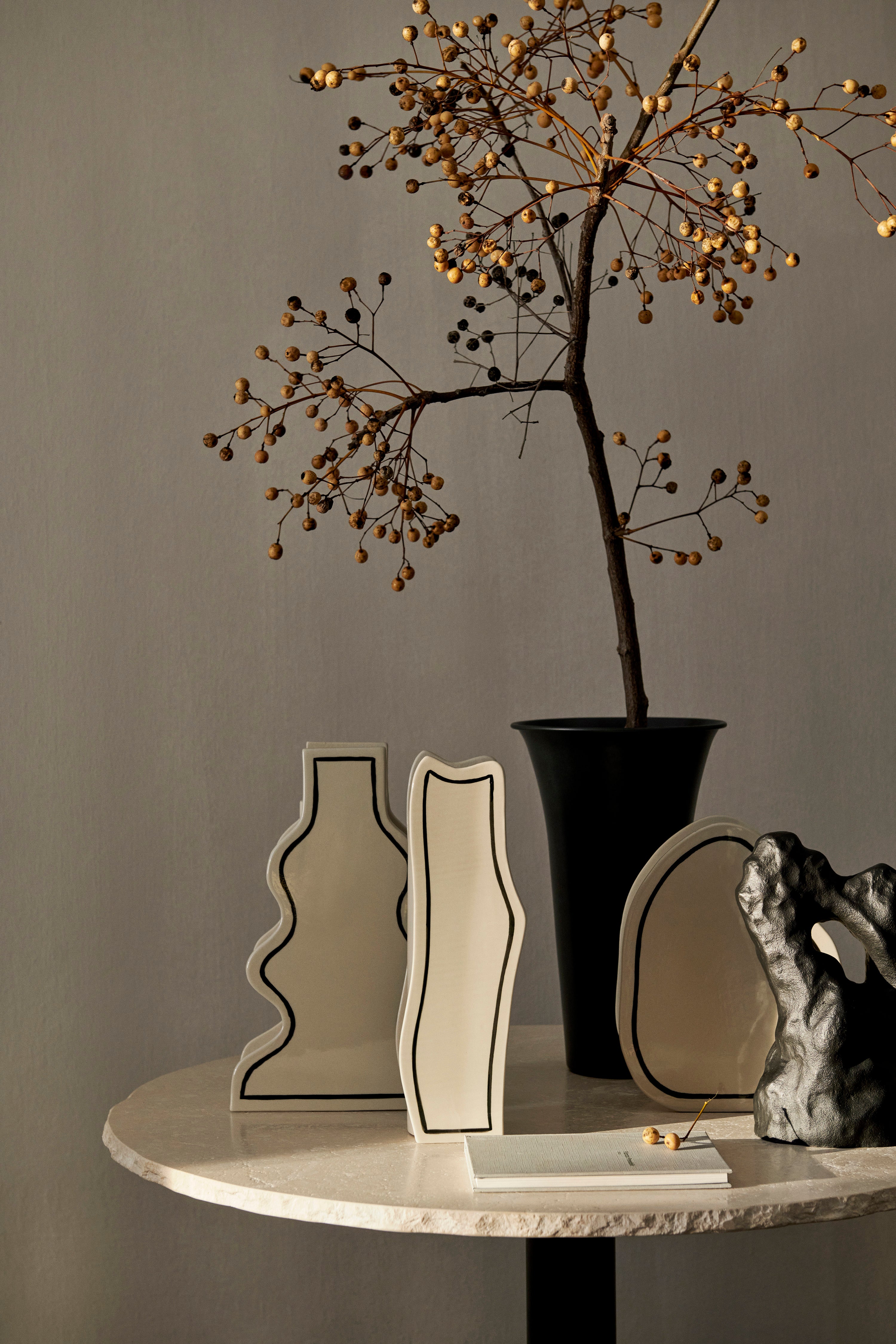 PASTE VASE SLIM Vase, cremeweiß mit schwarzem Muster