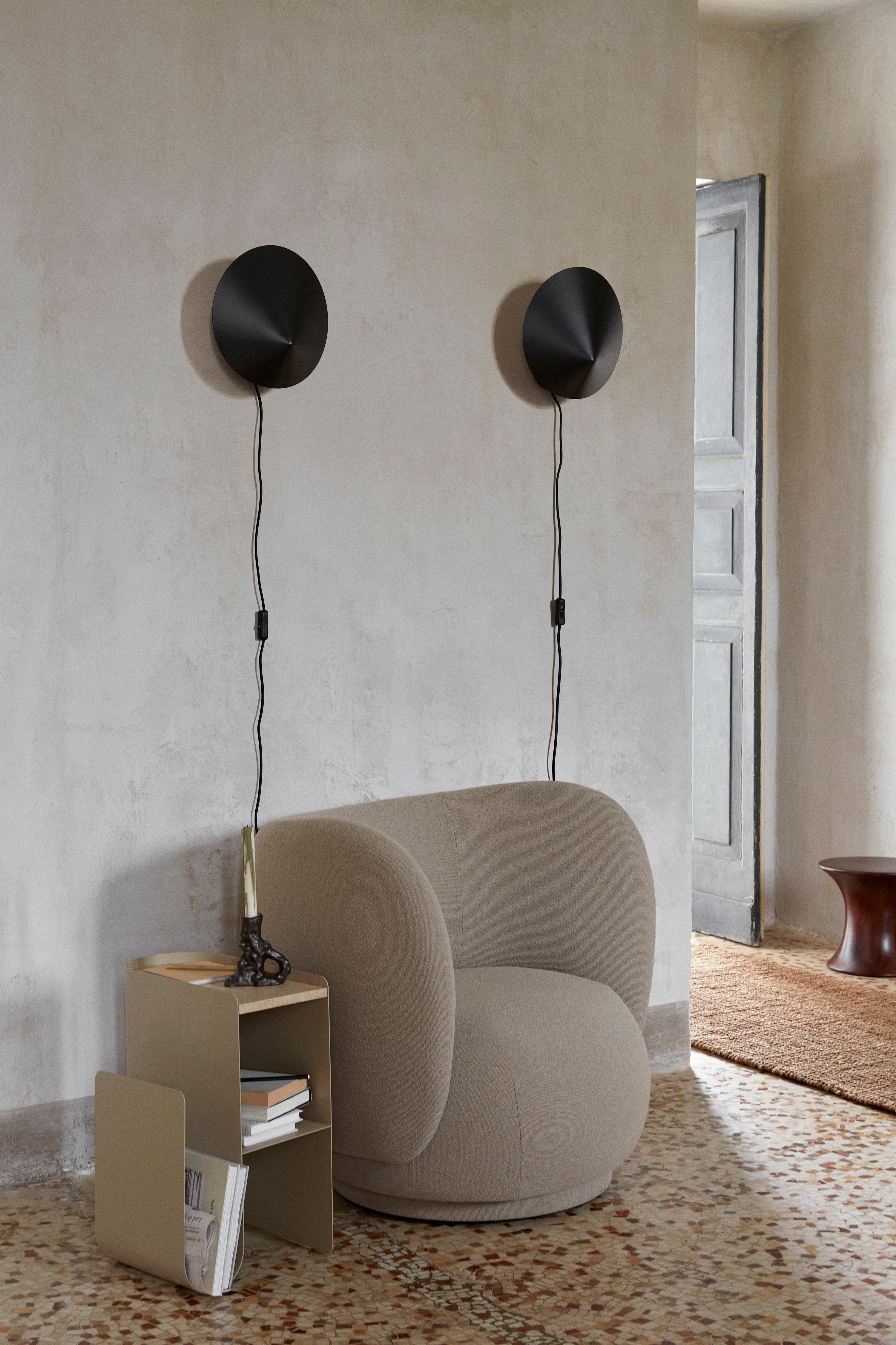 Wandlamp ARUM zwart