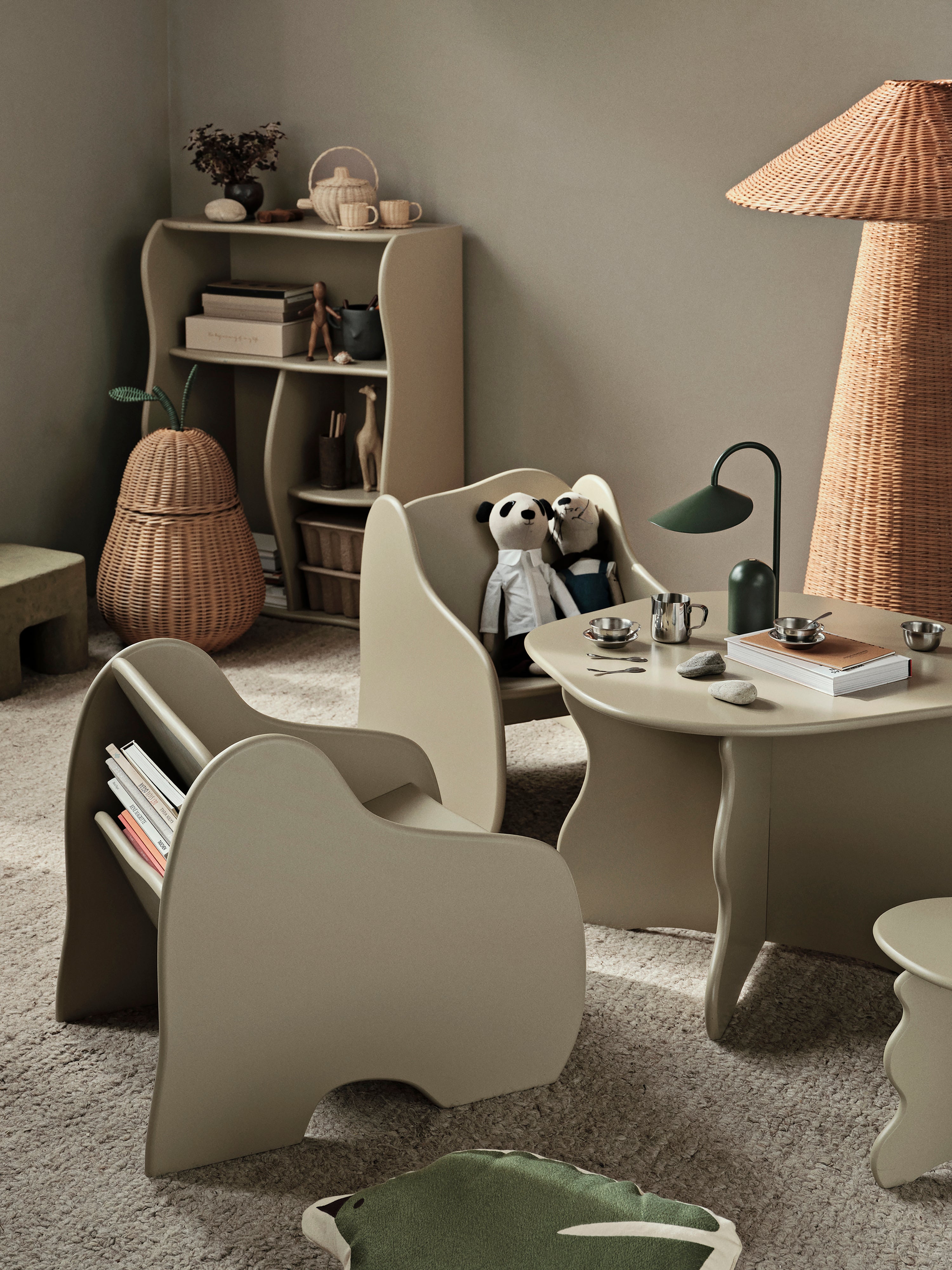 Draagbare lamp ARUM olijfgroen