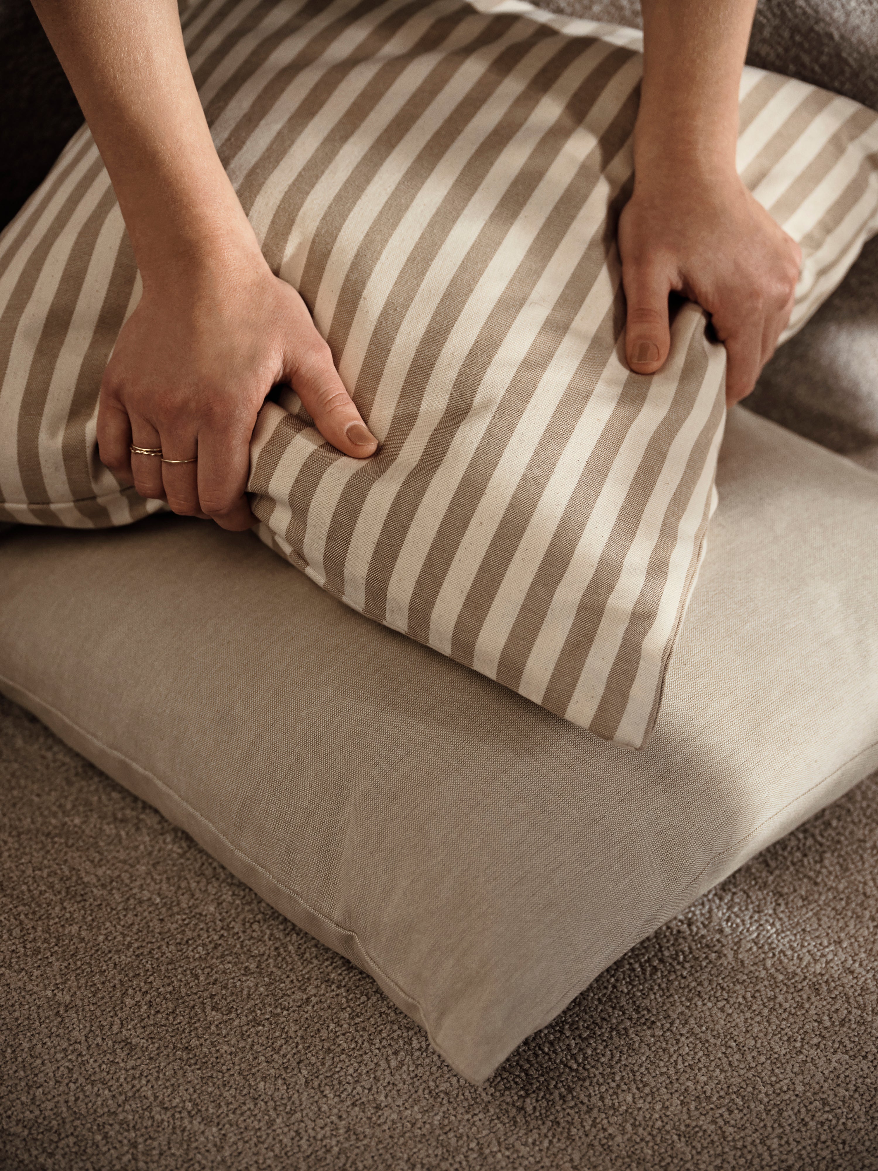 STRAND Cushion Cover Beige with Coffee