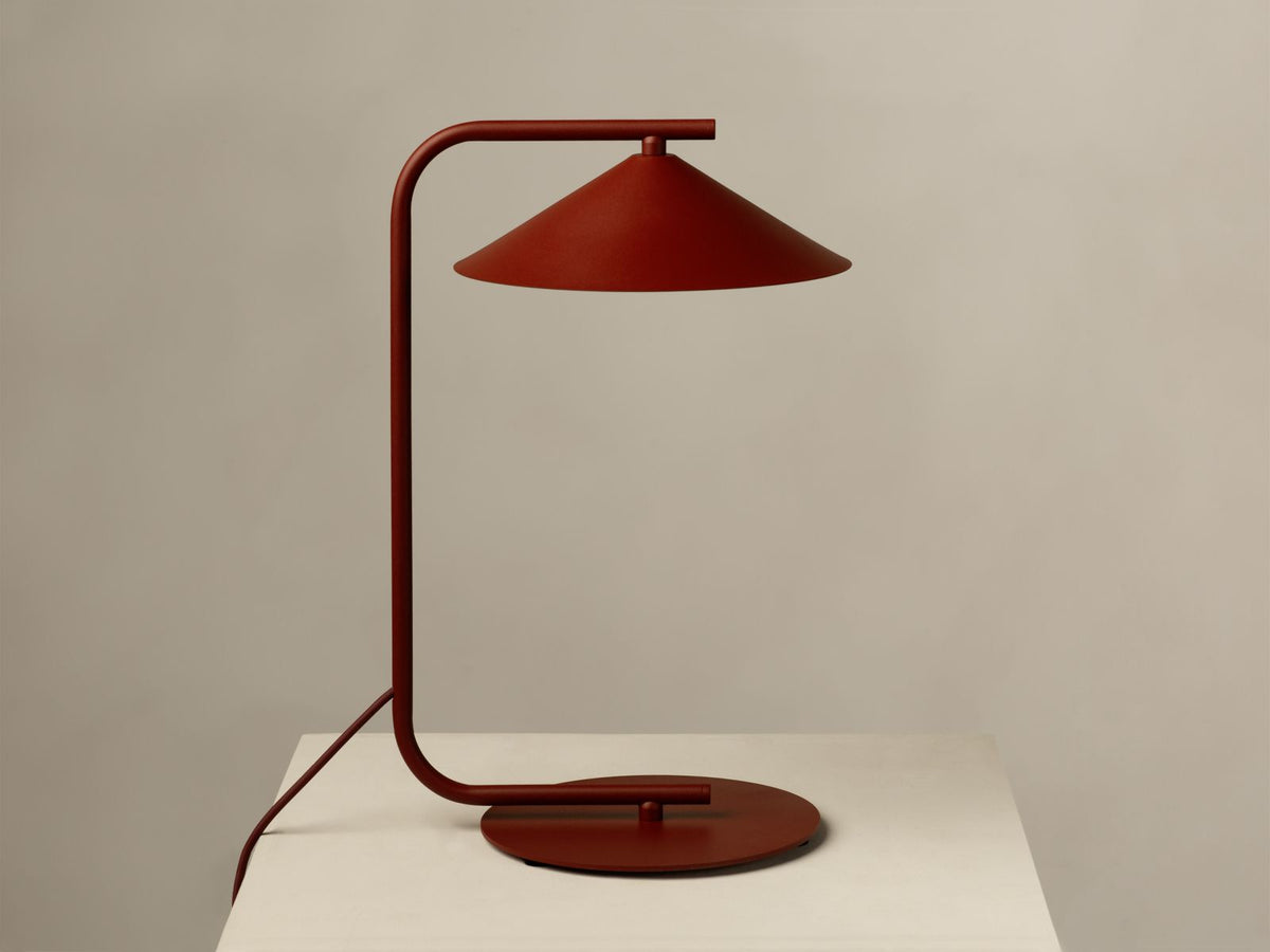 Lampa stołowa NOCTE bordowy – detal klosza