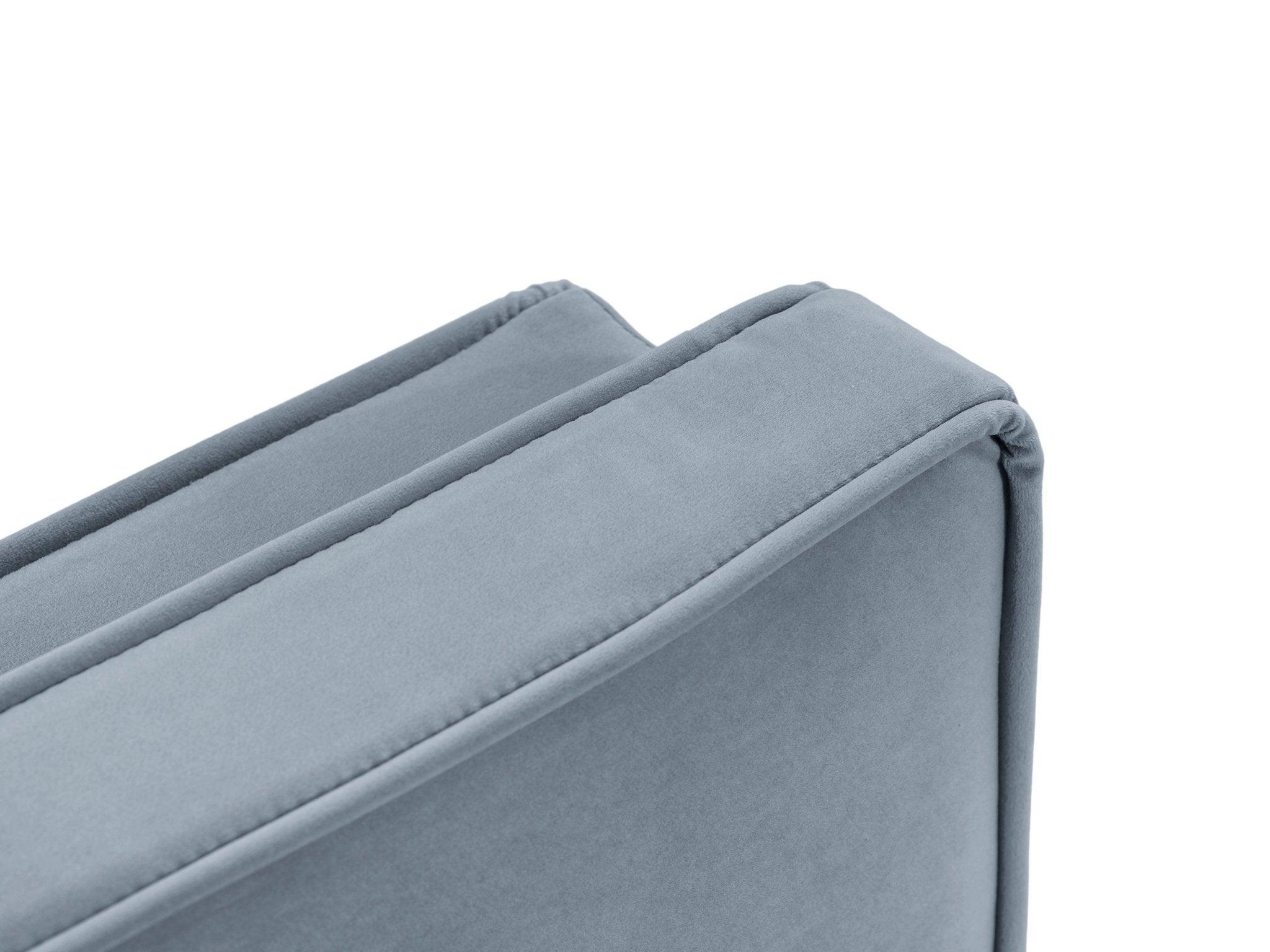 Fotel aksamitny LUIS jasnoniebieski z czarną podstawą Milo Casa Eye on Design