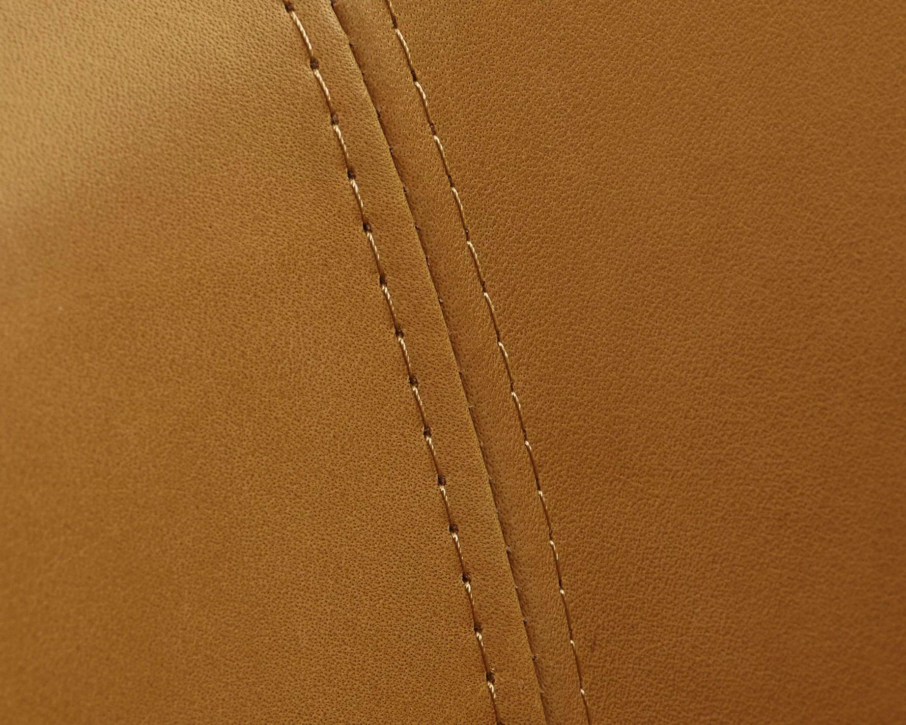 Fotel BART tapicerowany Moooi Eye on Design