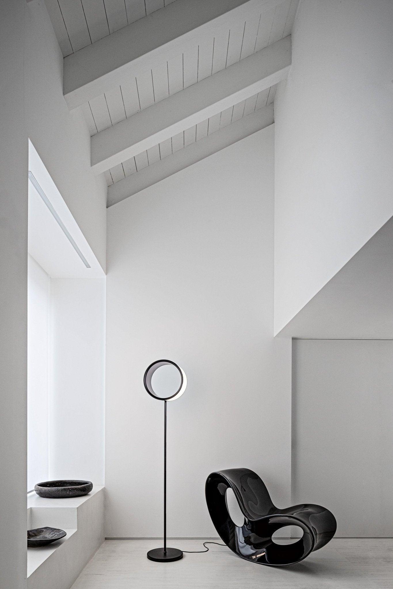 Fotel bujany VOIDO biały Magis Eye on Design