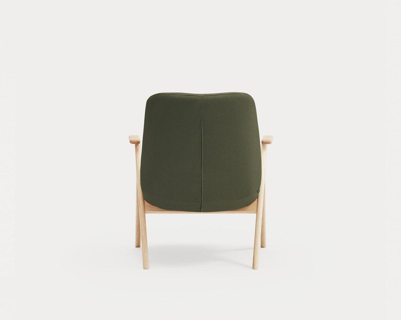 Fotel DINS ciemnozielony z drewnianą podstawą Teulat Eye on Design