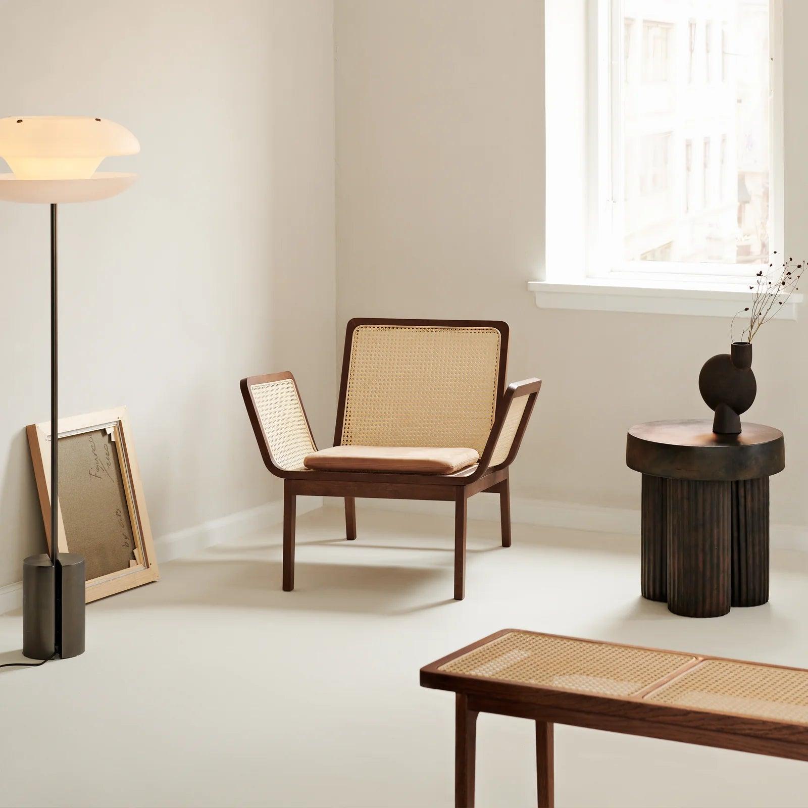 Fotel LE ROI ciemny dębowy z rattanem NORR11 Eye on Design