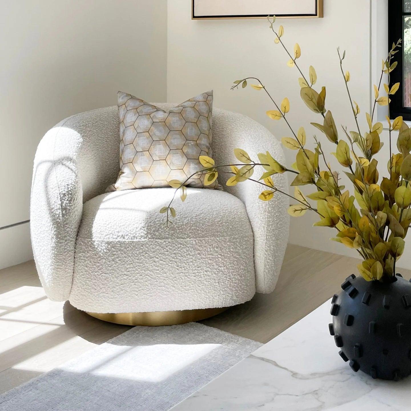 Fotel obrotowy BRICE kremowy Eichholtz Eye on Design