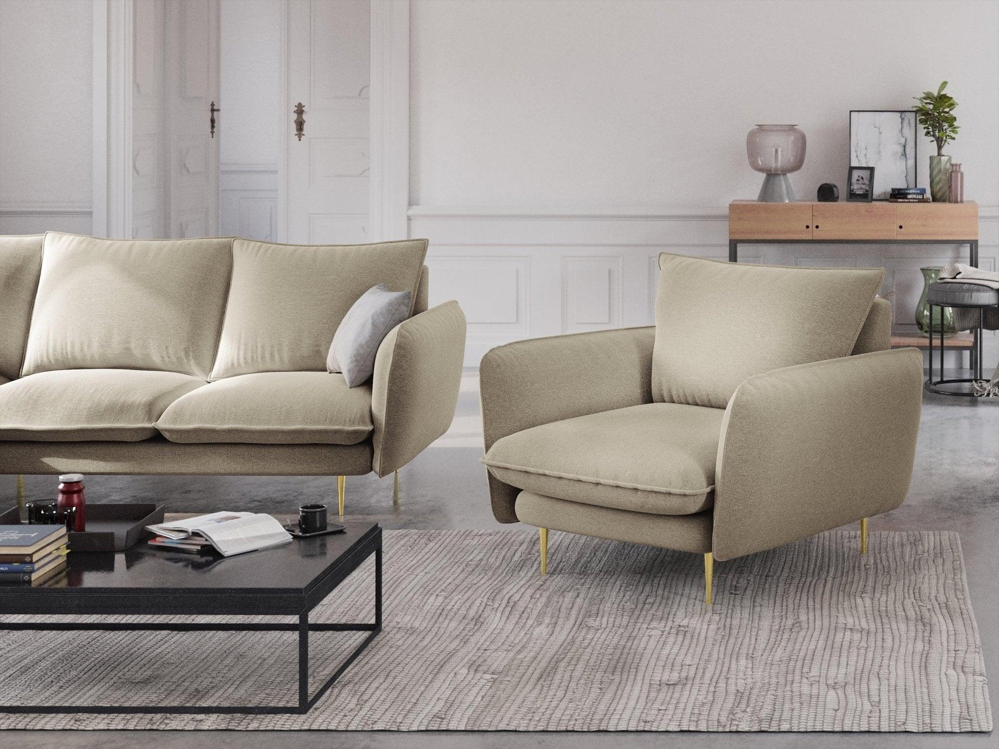 Fotel VIENNA beżowy ze złotą podstawą Cosmopolitan Design Eye on Design