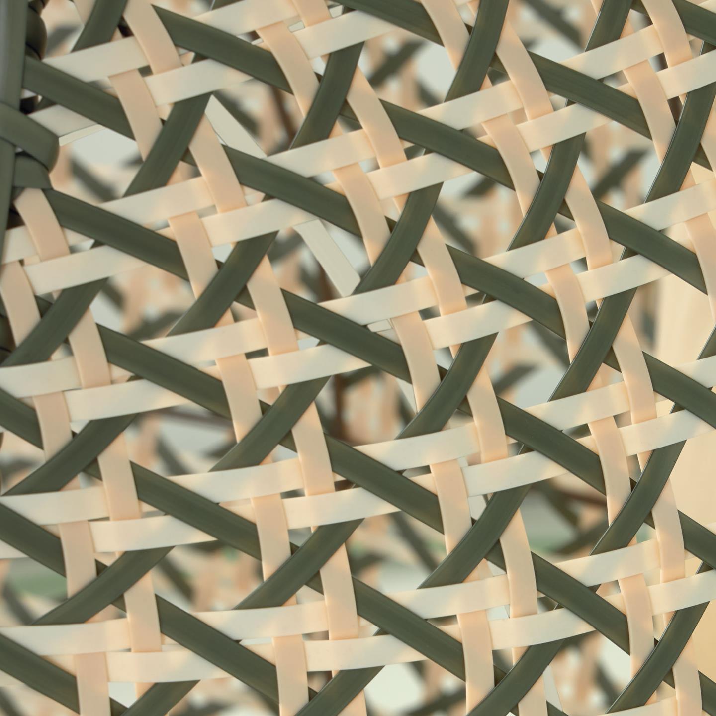 Fotel wiszący CIRA zielony rattan z jasnoszarą podstawą La Forma Eye on Design