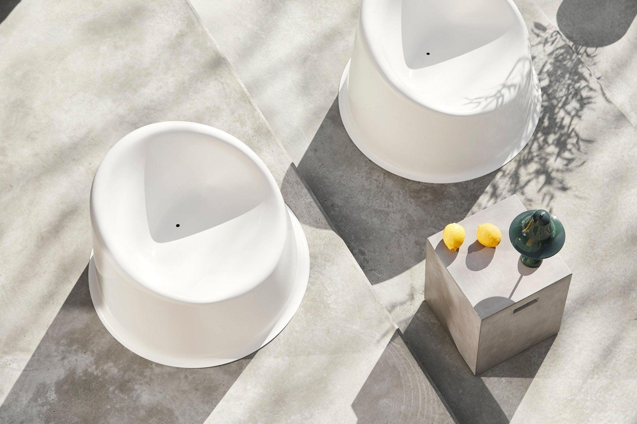 Fotel zewnętrzny PANTO POP biały Verpan Eye on Design