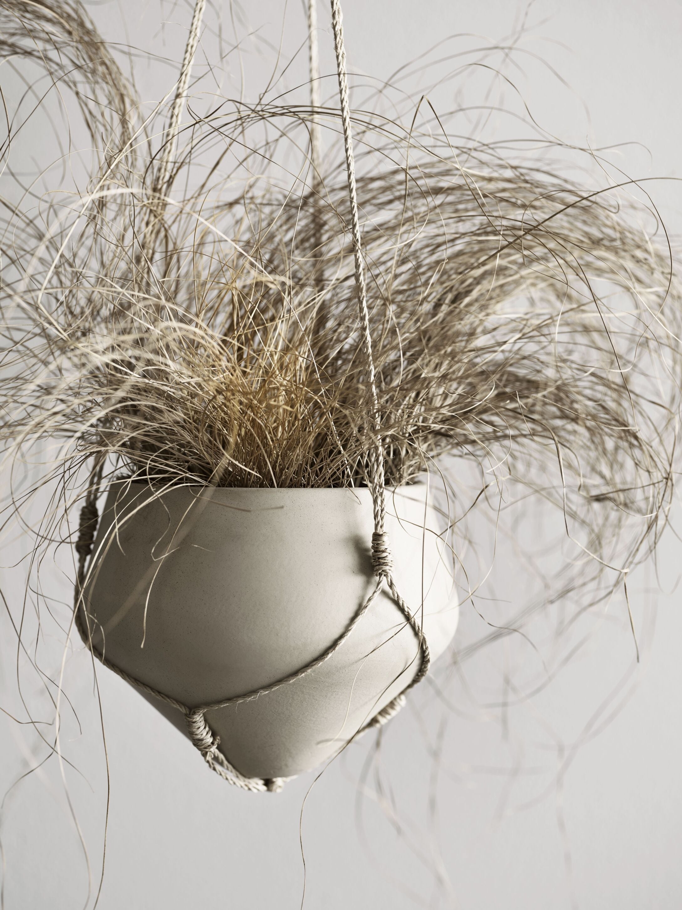 Hangende pot GROVE crème keramiek