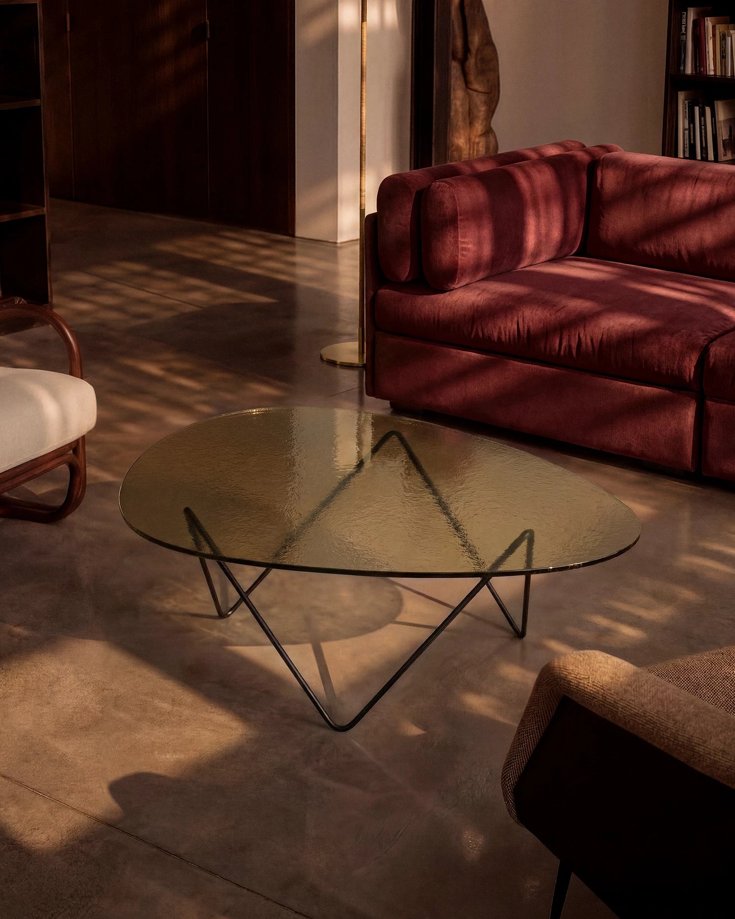 PEDRERA Coffee Table with Smoked Glass and Black Base