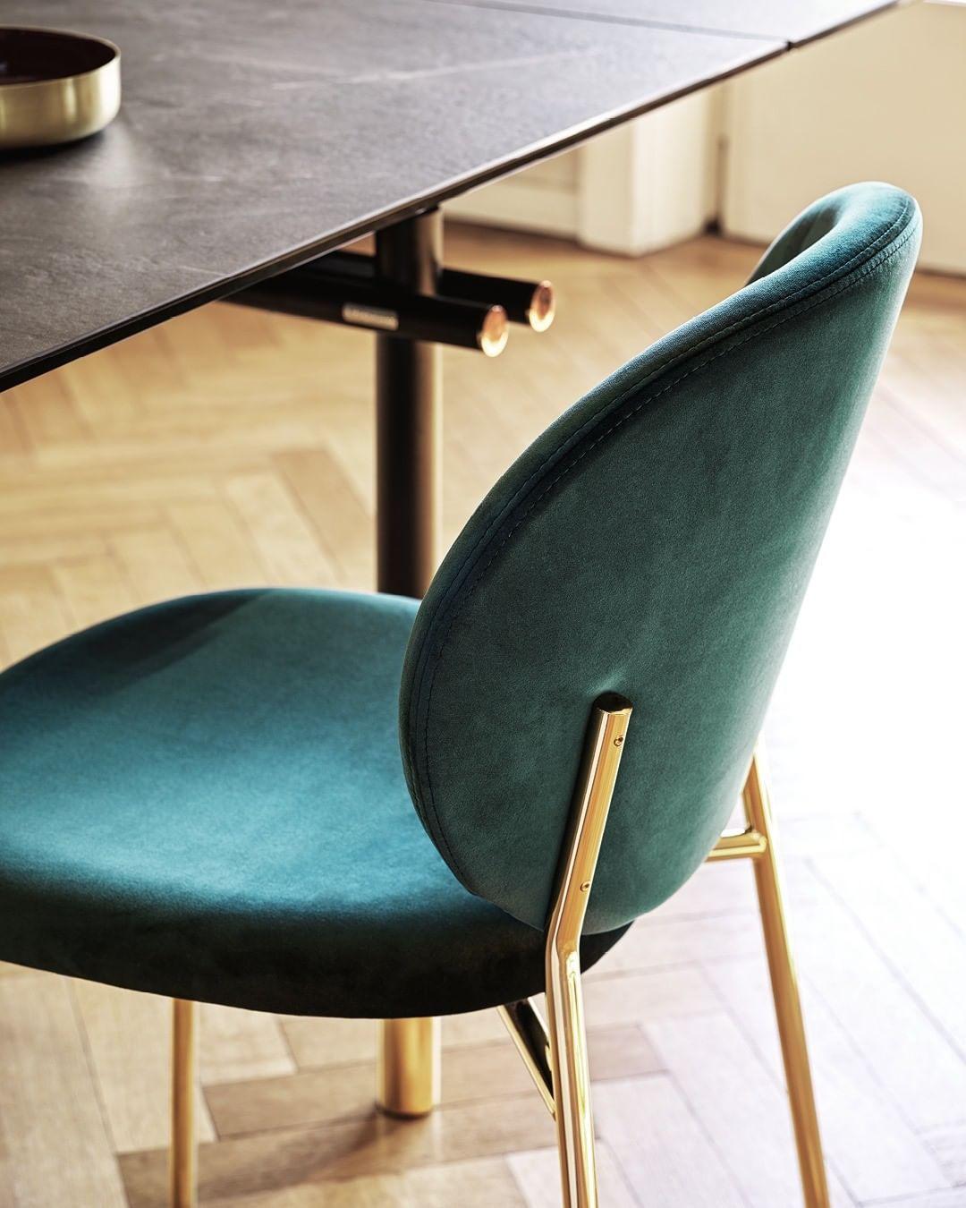 Hoker aksamitny INÈS ceglany Calligaris Eye on Design
