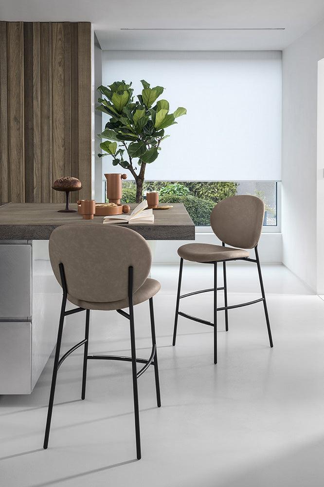 Hoker aksamitny INÈS czarny Calligaris Eye on Design