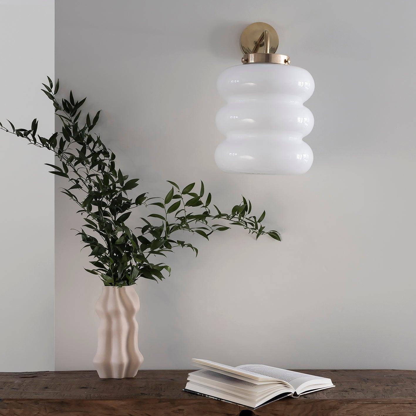 Kinkiet BIBE mosiężny Embassy Interiors Eye on Design