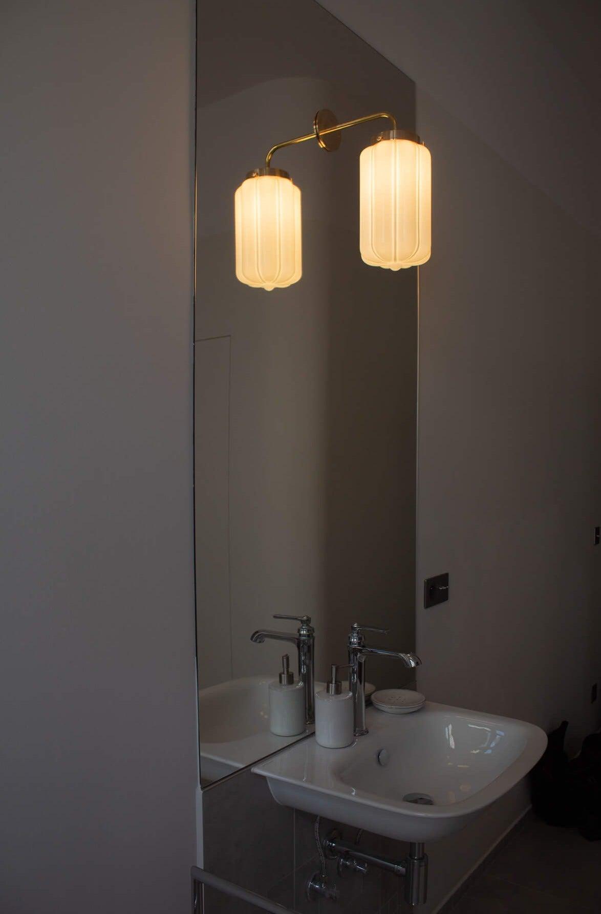 Kinkiet DECO mosiężny Embassy Interiors Eye on Design