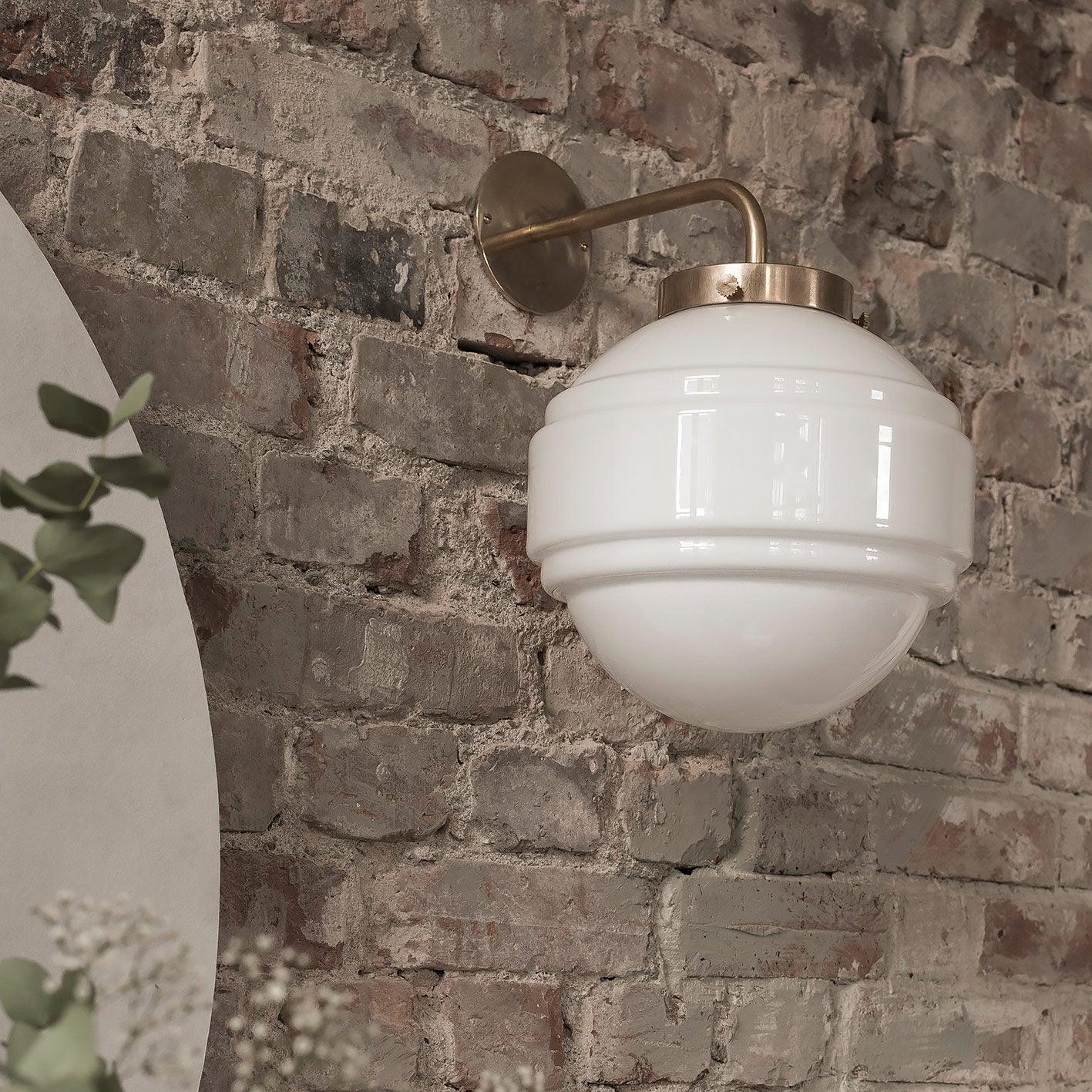 Kinkiet SATURN nikiel Embassy Interiors Eye on Design