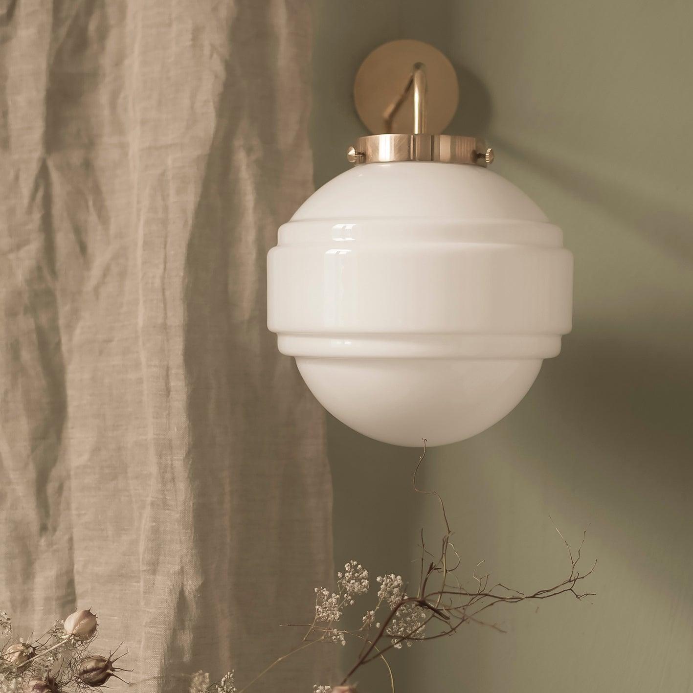 Kinkiet SATURN nikiel Embassy Interiors Eye on Design