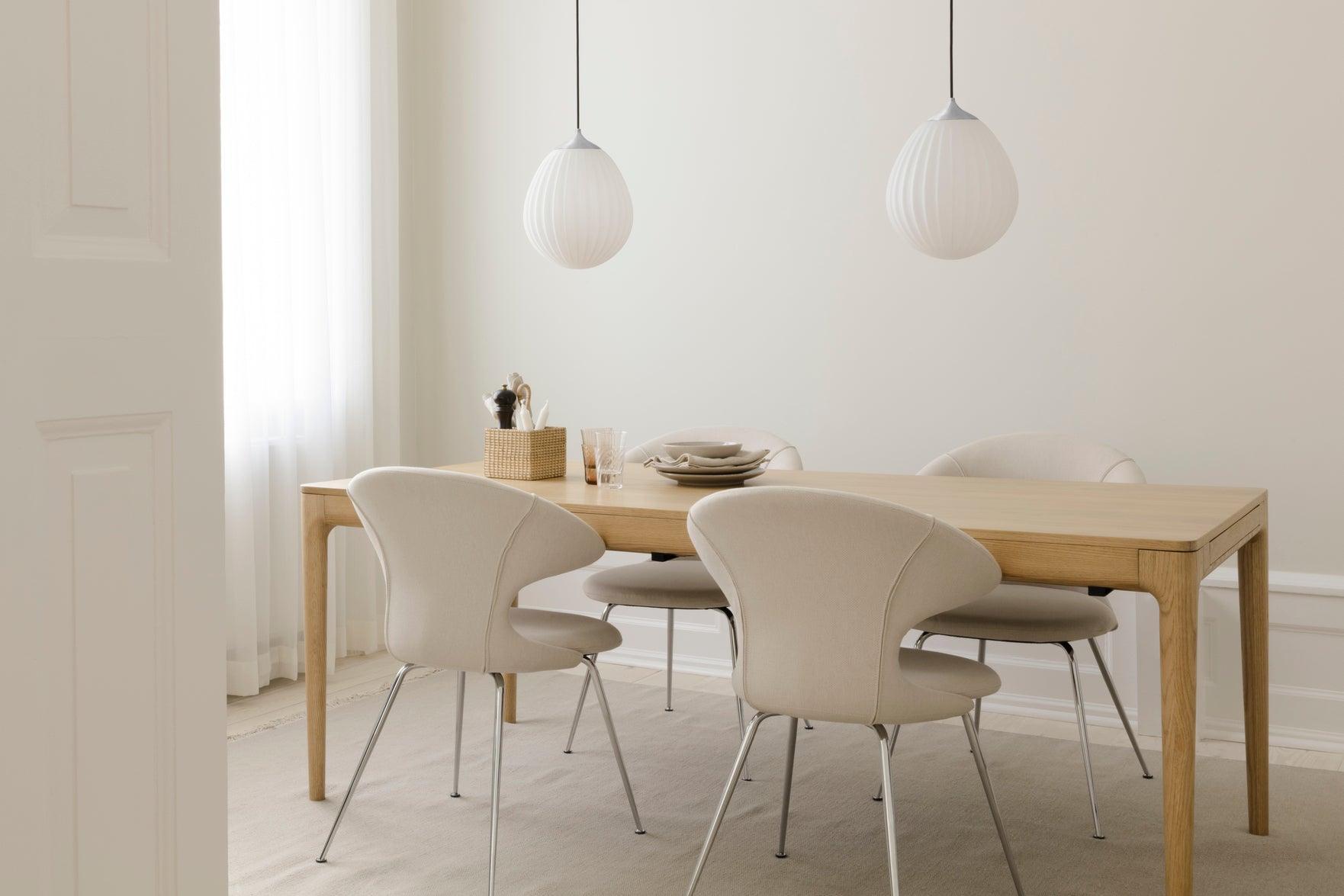 Klosz AROUND THE WORLD mleczny ze srebrnym UMAGE Eye on Design